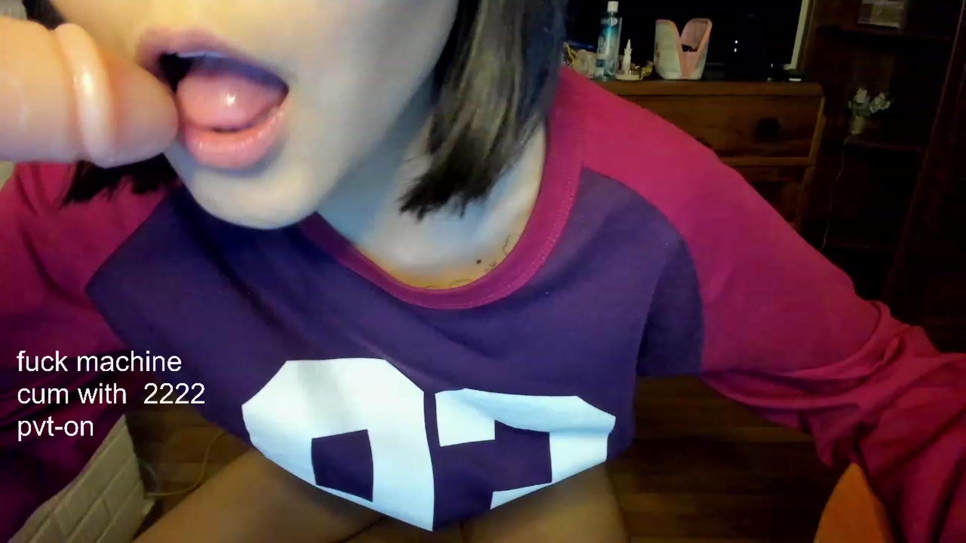 Gallery image thumbnail from PoofMe1's myfreecams stream on, 05/19/2023, 16:50 image 14 of 20