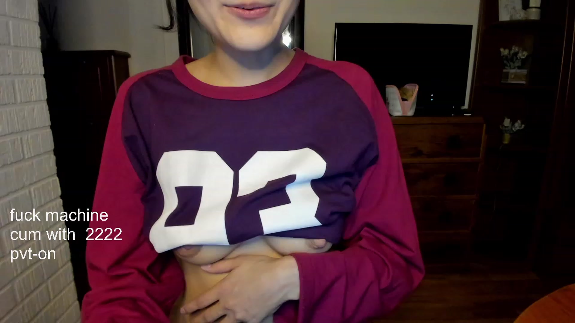 Gallery image thumbnail from PoofMe1's myfreecams stream on, 05/20/2023, 18:42 image 7 of 20