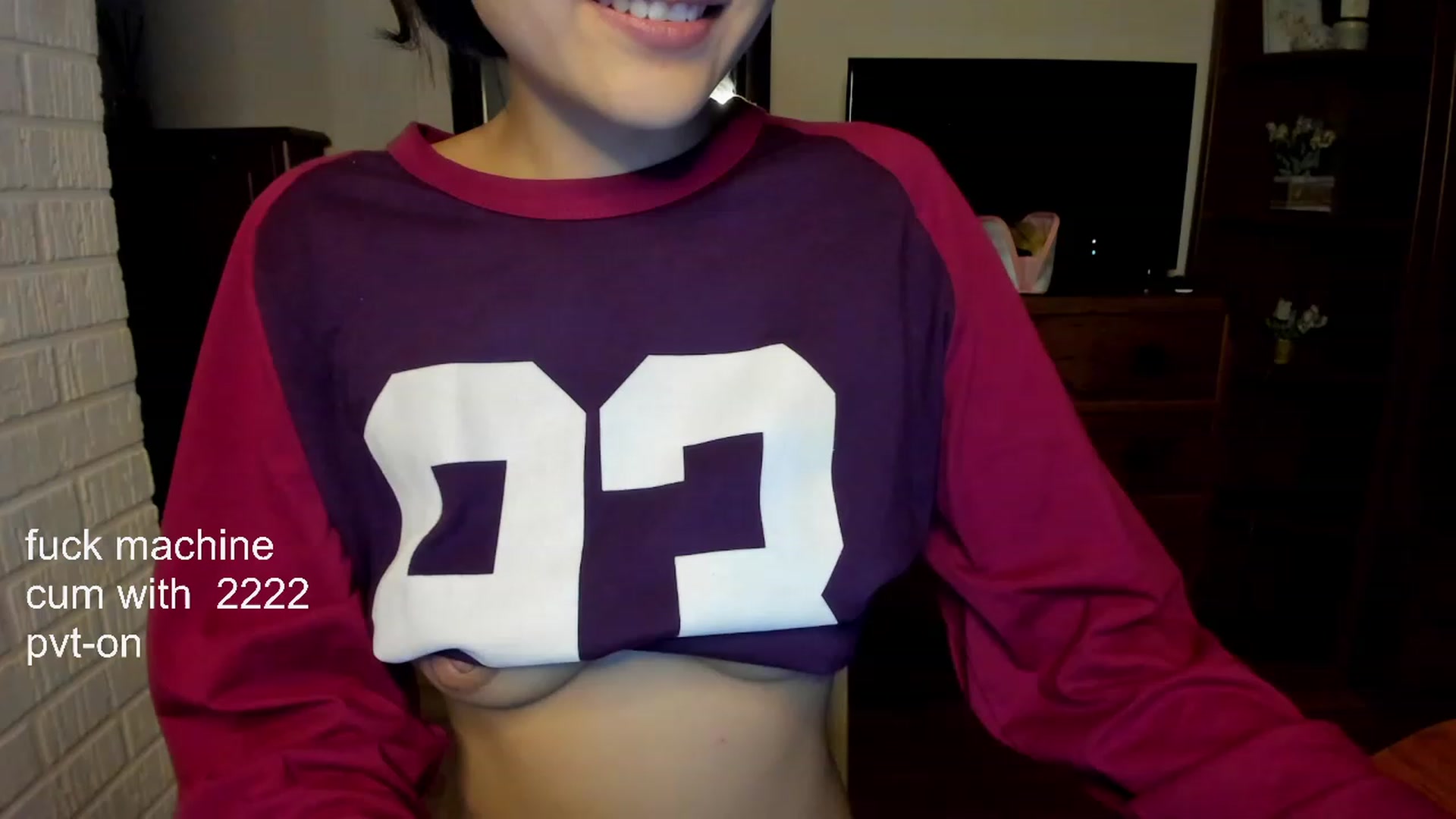 Gallery image thumbnail from PoofMe1's myfreecams stream on, 05/20/2023, 18:42 image 8 of 20
