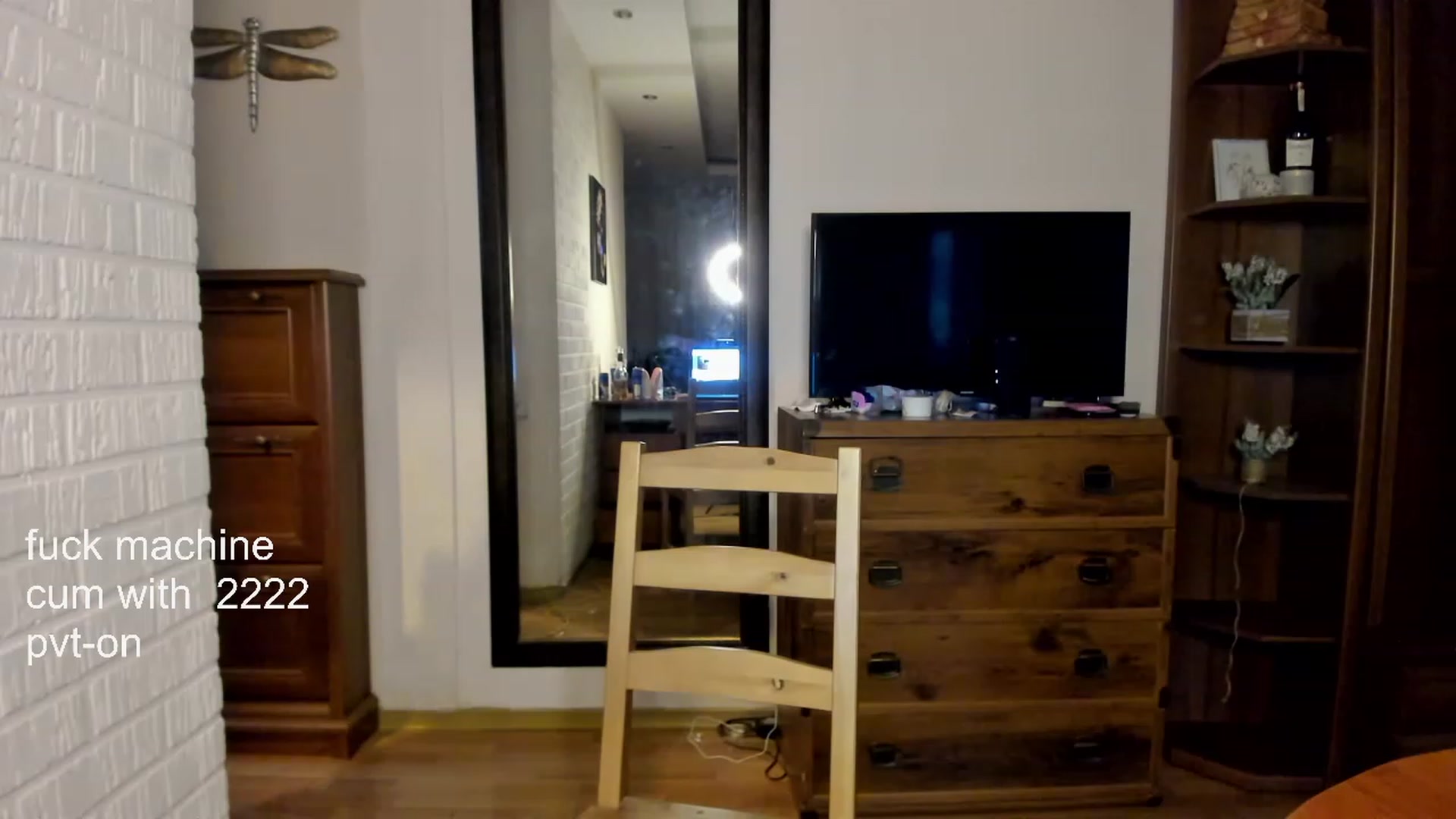 Gallery image thumbnail from PoofMe1's myfreecams stream on, 06/05/2023, 14:41 image 15 of 20