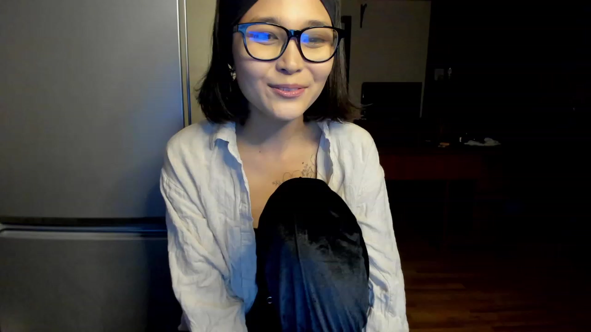 Gallery image thumbnail from PoofMe1's myfreecams stream on, 06/21/2023, 14:15 image 5 of 20