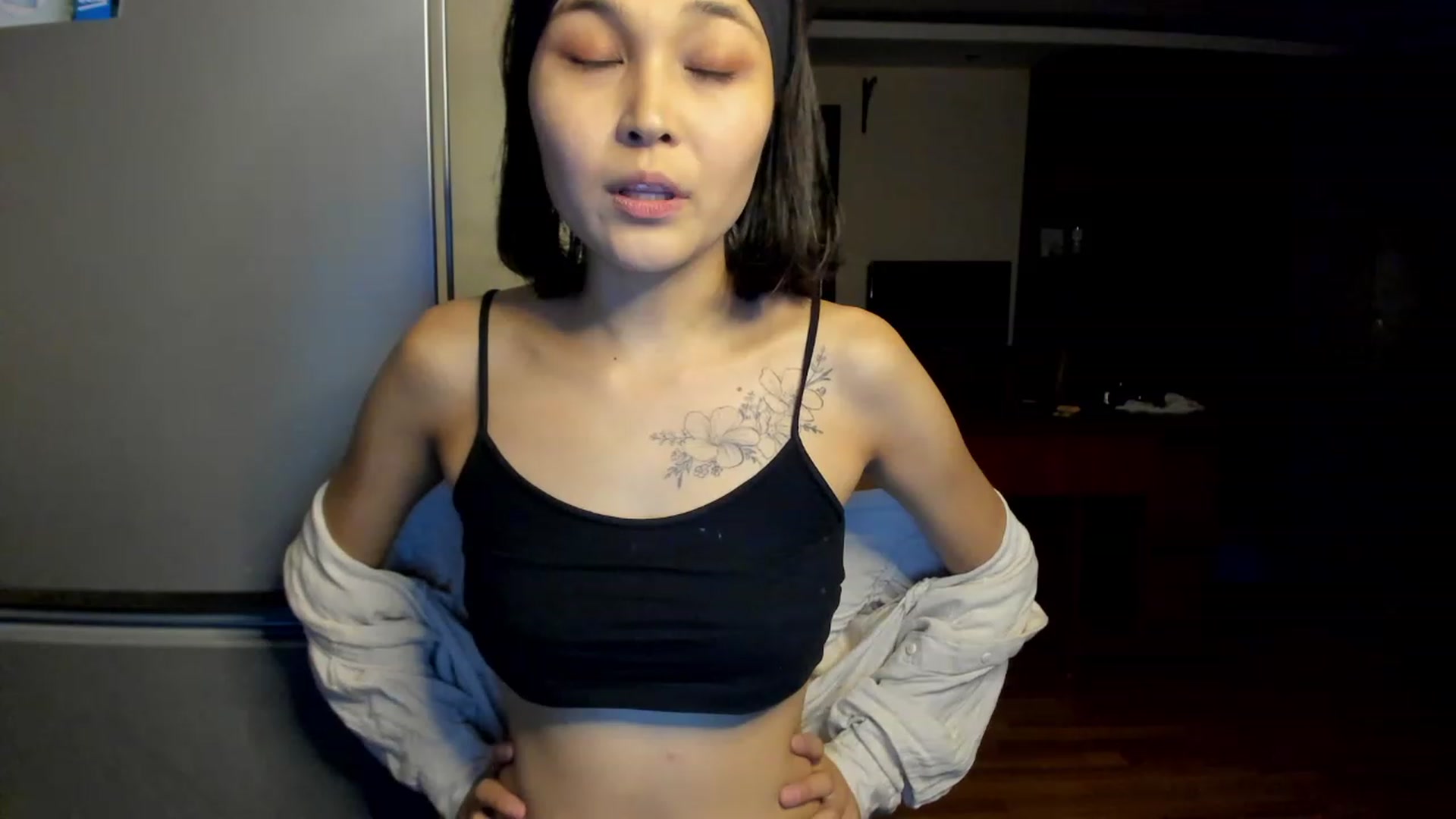 Gallery image thumbnail from PoofMe1's myfreecams stream on, 06/21/2023, 15:31 image 7 of 20