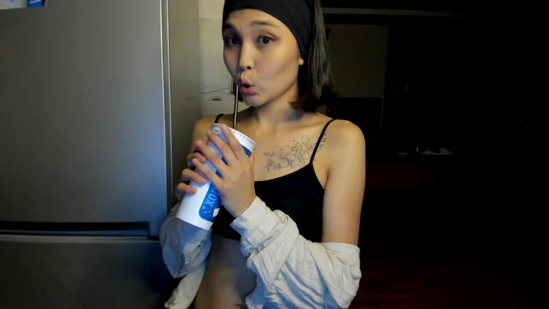 Gallery image thumbnail from PoofMe1's myfreecams stream on, 06/21/2023, 15:31 image 16 of 20
