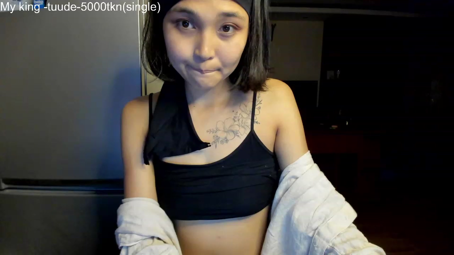Gallery image thumbnail from PoofMe1's myfreecams stream on, 06/21/2023, 16:45 image 16 of 20