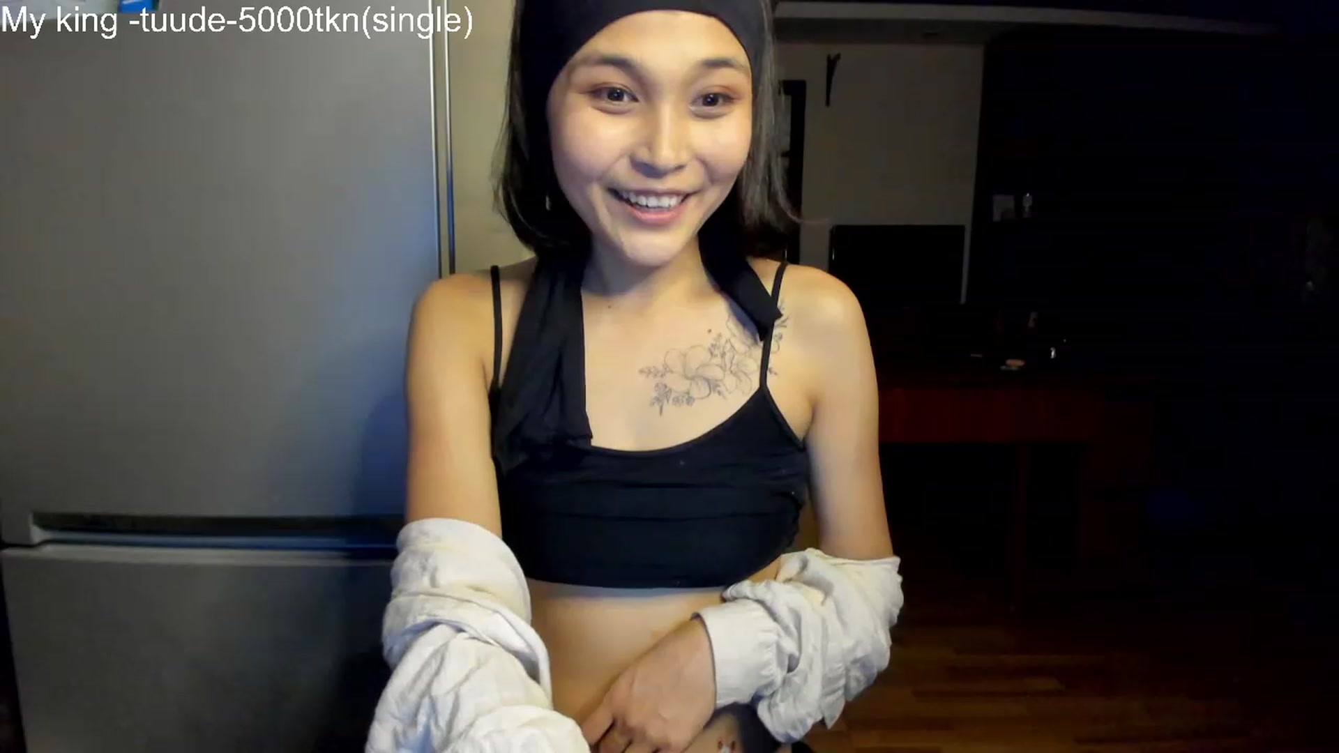 Gallery image thumbnail from PoofMe1's myfreecams stream on, 06/21/2023, 16:45 image 9 of 20
