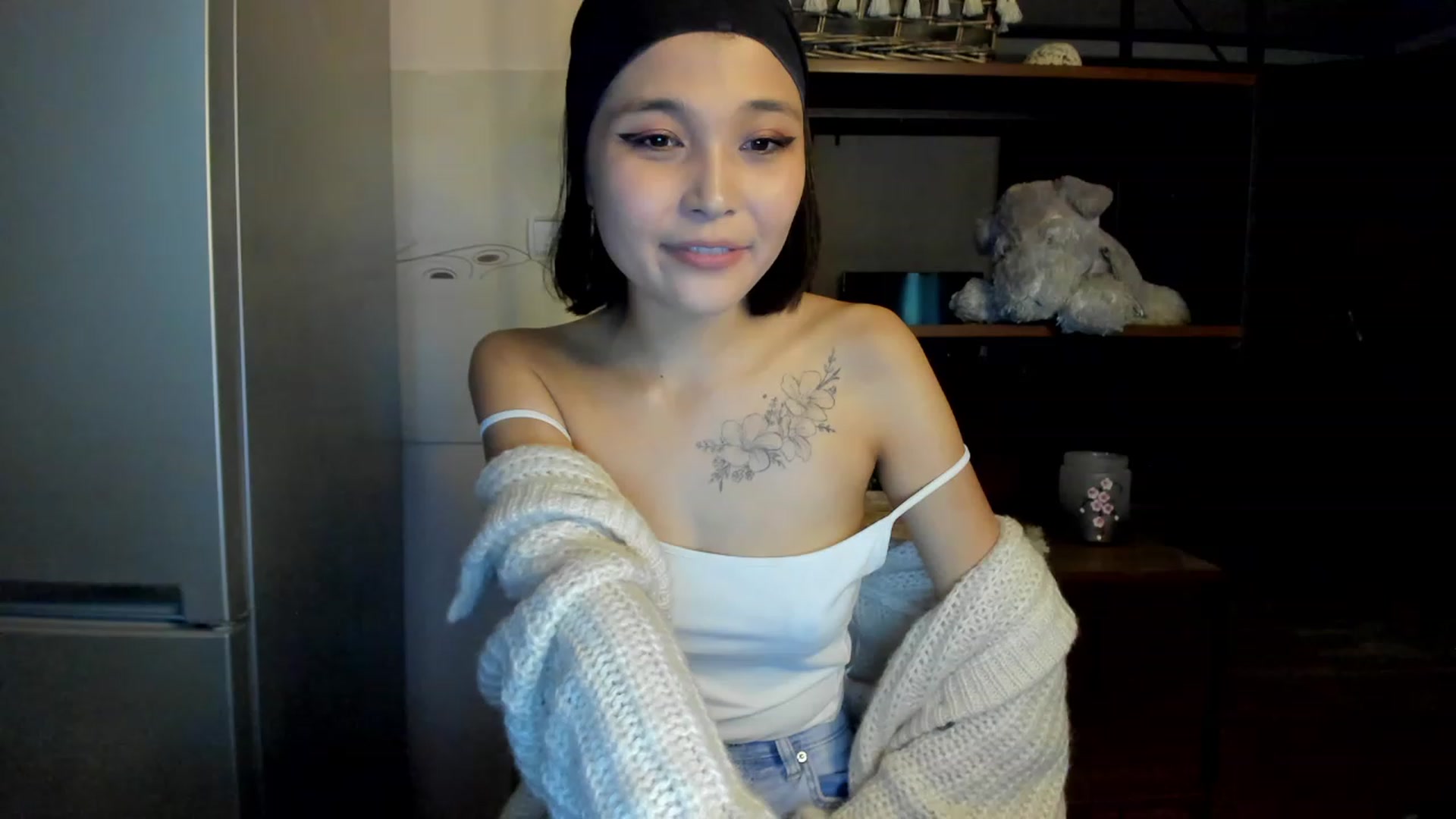 Gallery image thumbnail from PoofMe1's myfreecams stream on, 06/22/2023, 14:12 image 10 of 20