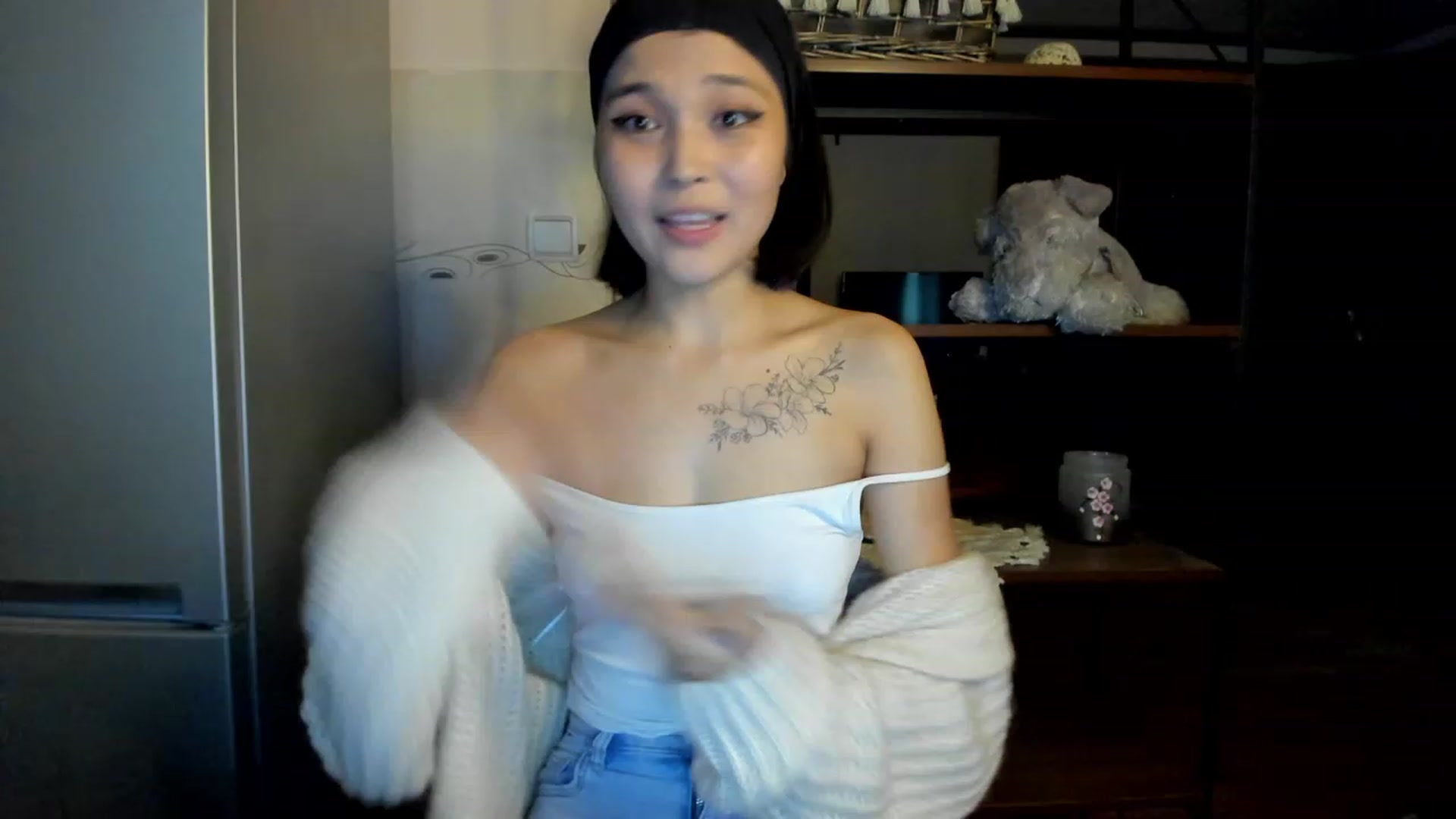 Gallery image thumbnail from PoofMe1's myfreecams stream on, 06/22/2023, 14:12 image 12 of 20