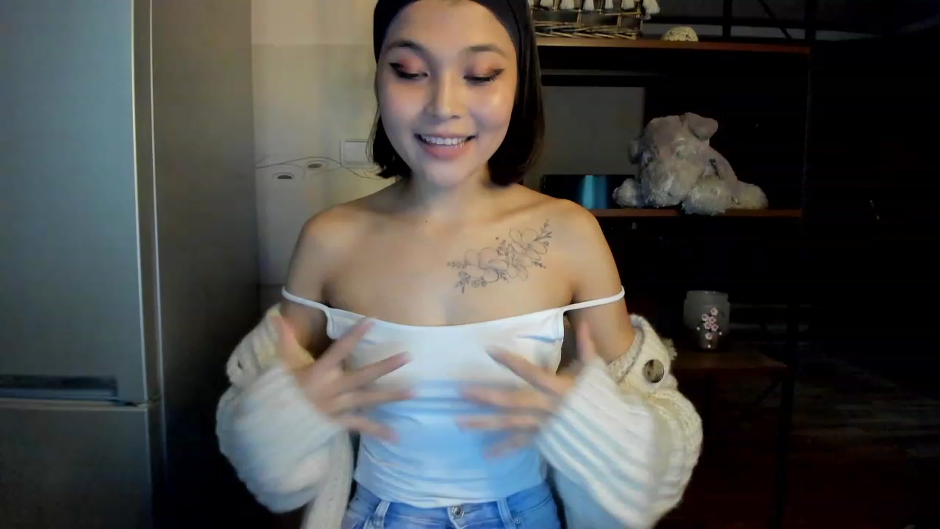 Gallery image thumbnail from PoofMe1's myfreecams stream on, 06/22/2023, 14:12 image 1 of 20