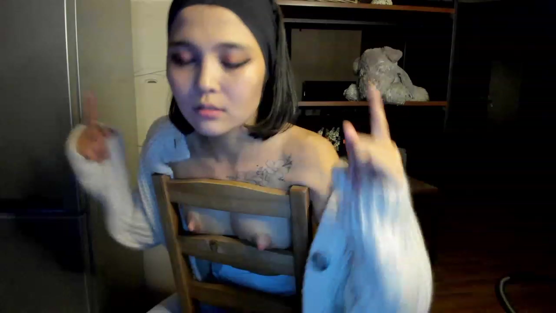 Gallery image thumbnail from PoofMe1's myfreecams stream on, 06/22/2023, 17:11 image 15 of 20