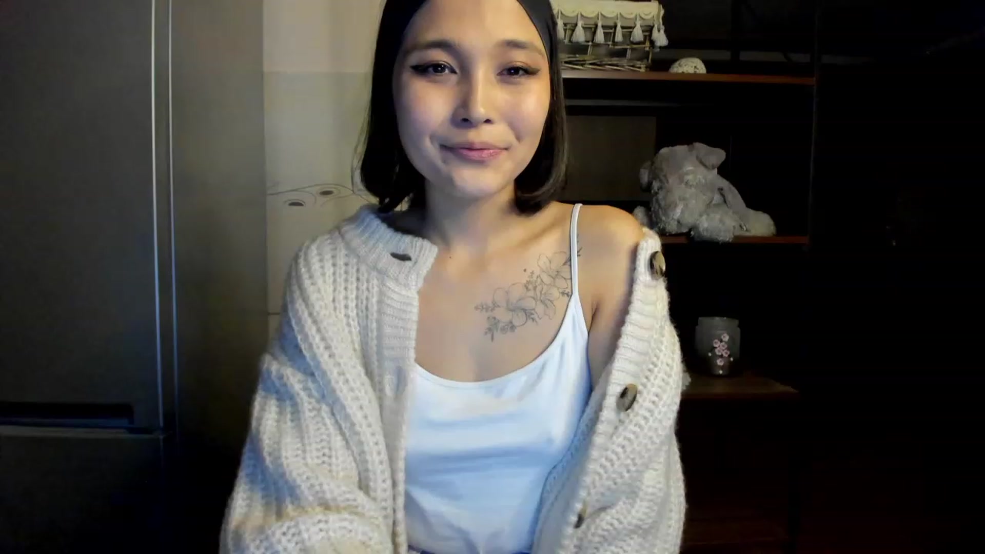 Gallery image thumbnail from PoofMe1's myfreecams stream on, 06/22/2023, 17:11 image 1 of 20