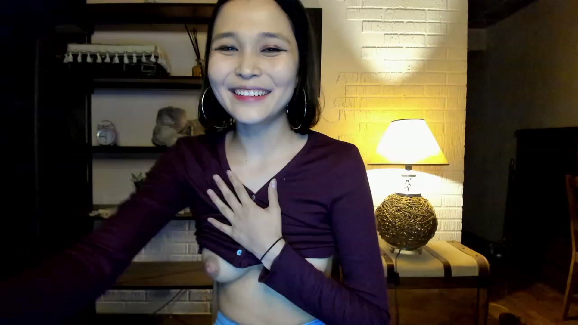 Gallery image thumbnail from PoofMe1's myfreecams stream on, 06/24/2023, 16:00 image 16 of 20