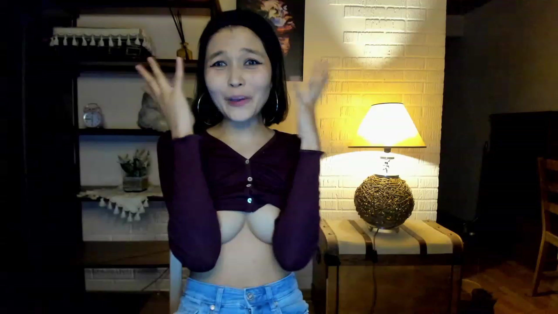 Gallery image thumbnail from PoofMe1's myfreecams stream on, 06/24/2023, 16:53 image 14 of 20