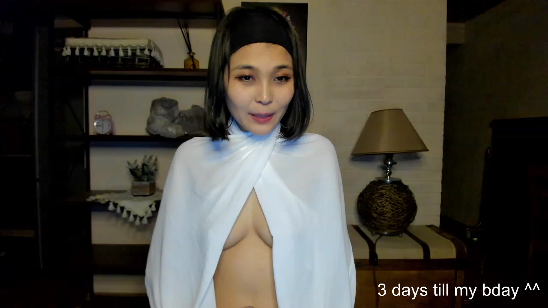 Gallery image thumbnail from PoofMe1's myfreecams stream on, 06/26/2023, 15:25 image 15 of 20