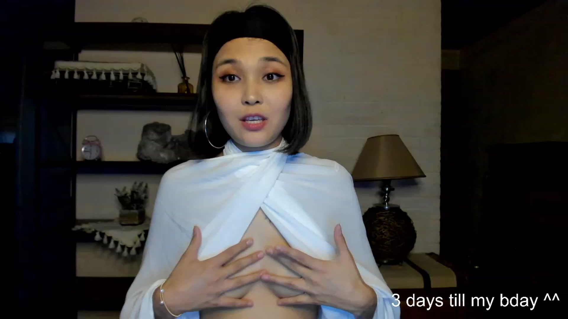 Gallery image thumbnail from PoofMe1's myfreecams stream on, 06/26/2023, 15:25 image 10 of 20