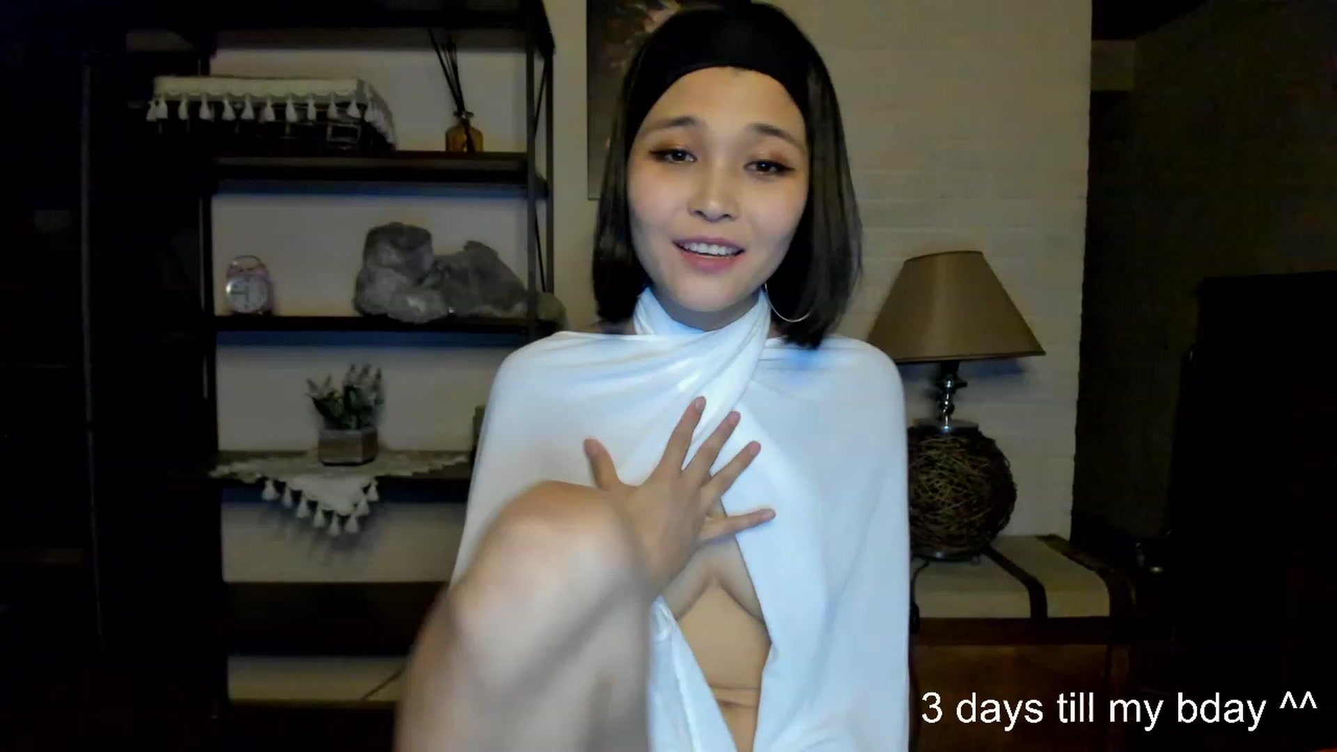 Gallery image thumbnail from PoofMe1's myfreecams stream on, 06/26/2023, 16:05 image 14 of 20