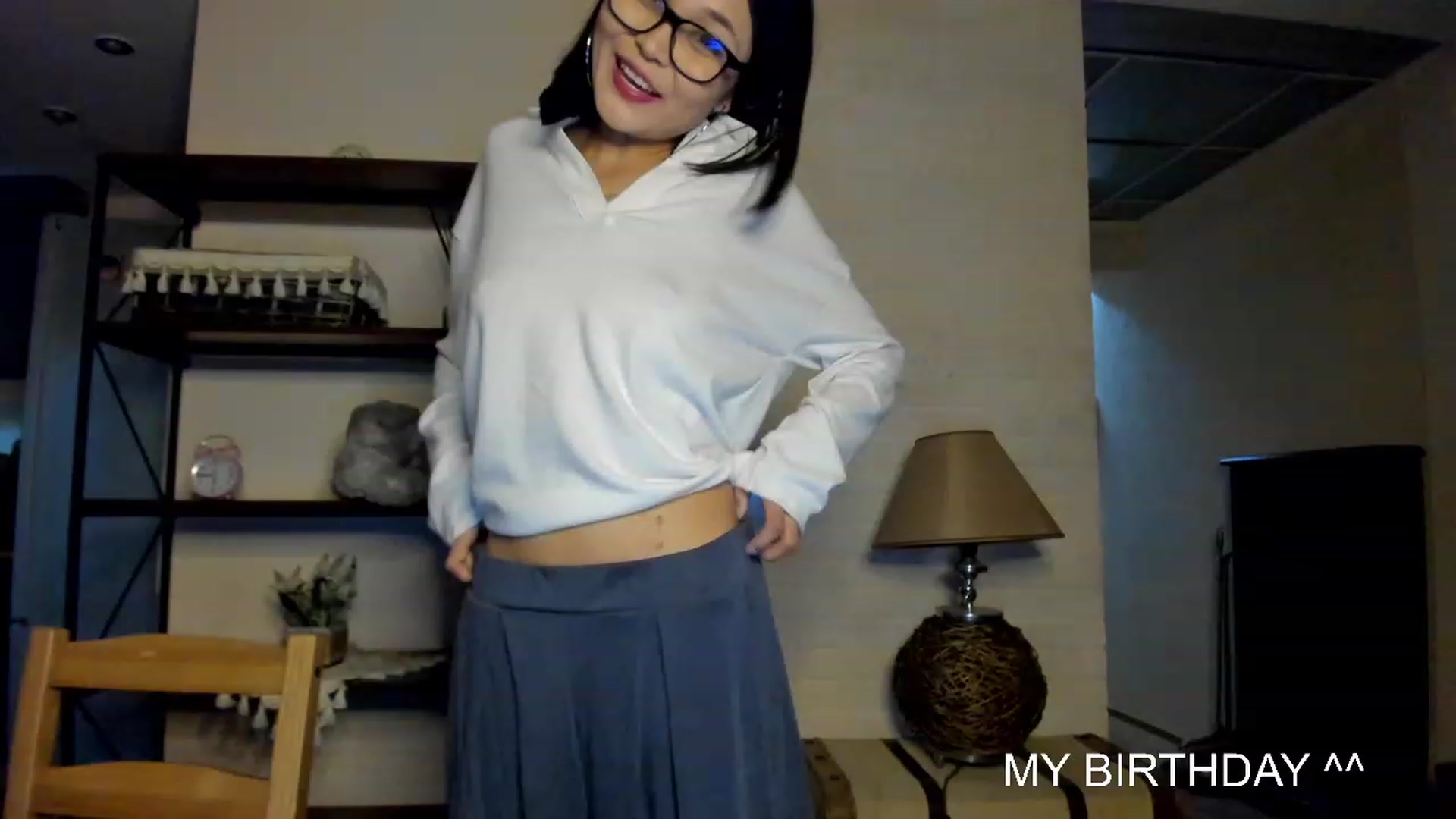 Gallery image thumbnail from PoofMe1's myfreecams stream on, 07/03/2023, 15:47 image 3 of 20