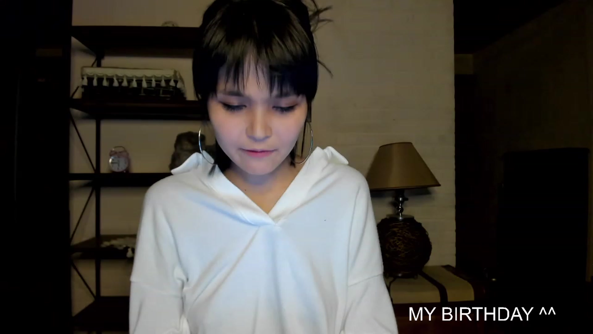 Gallery image thumbnail from PoofMe1's myfreecams stream on, 07/04/2023, 14:37 image 17 of 20