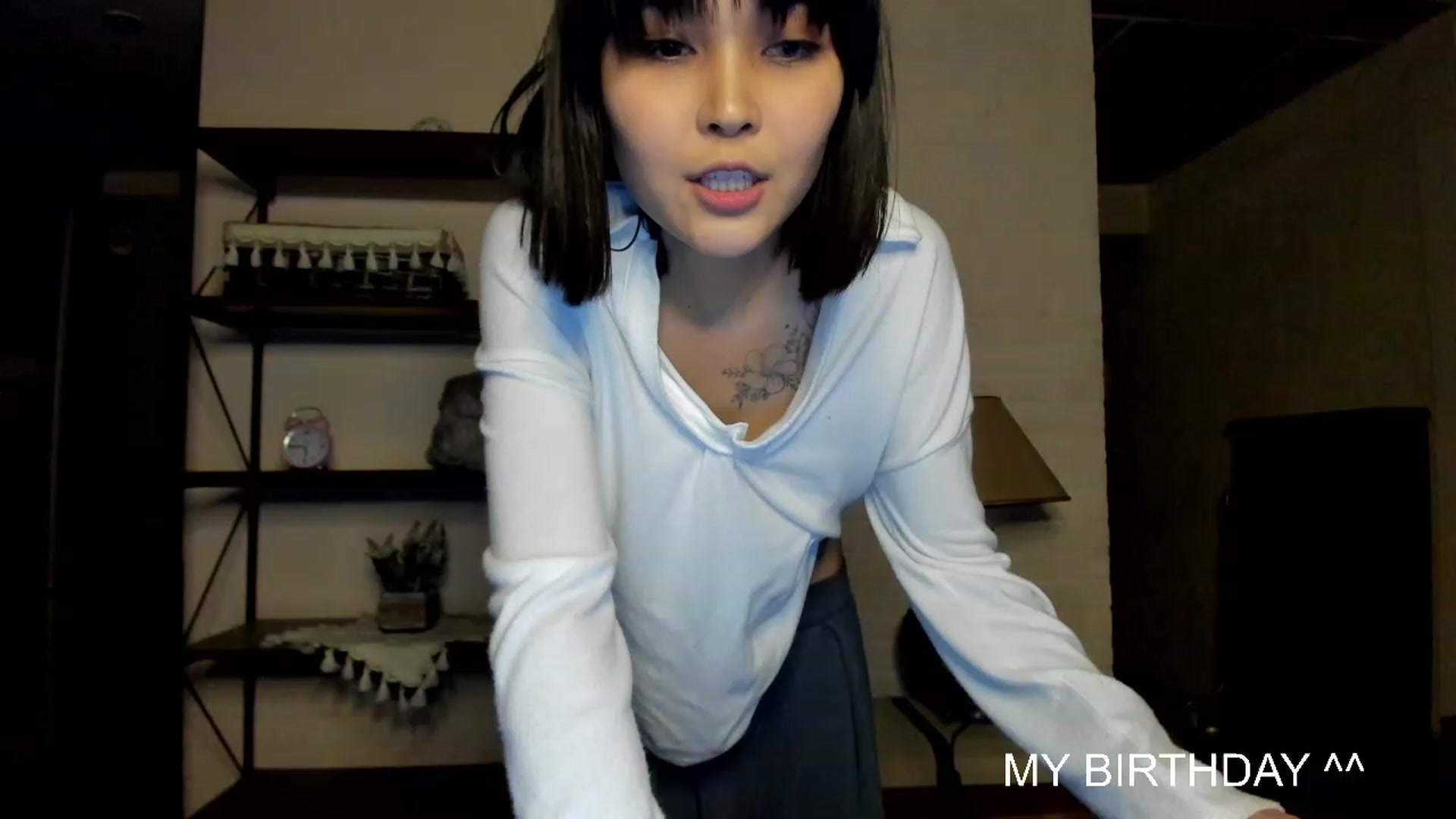 Gallery image thumbnail from PoofMe1's myfreecams stream on, 07/04/2023, 15:27 image 15 of 20