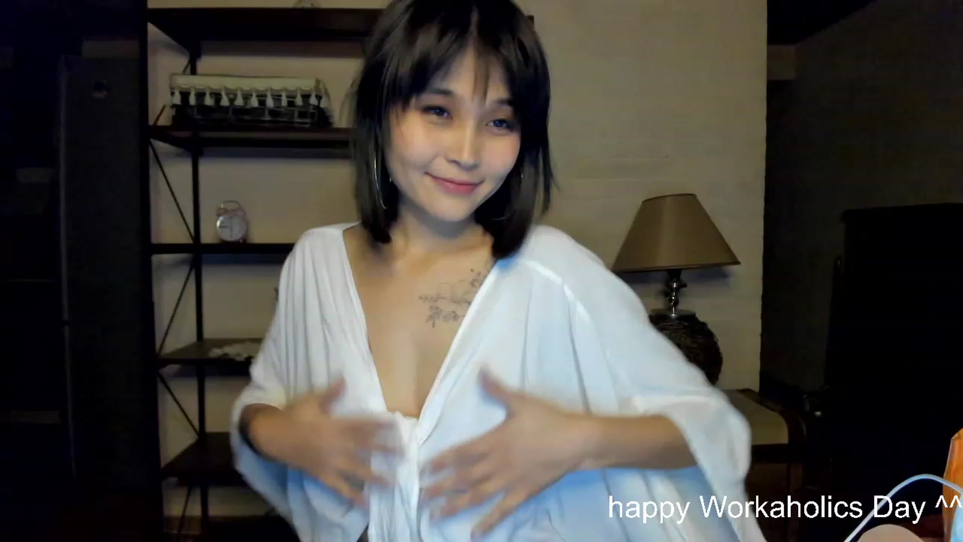 Gallery image thumbnail from PoofMe1's myfreecams stream on, 07/05/2023, 15:38 image 7 of 20
