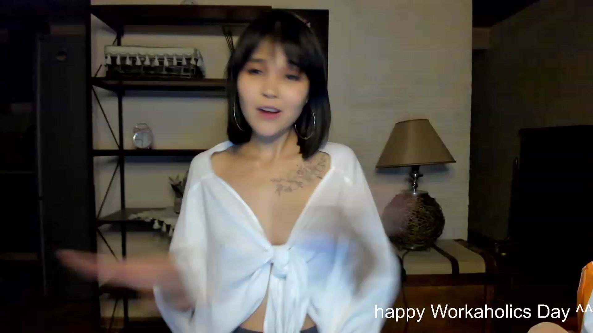 Gallery image thumbnail from PoofMe1's myfreecams stream on, 07/05/2023, 15:38 image 13 of 20