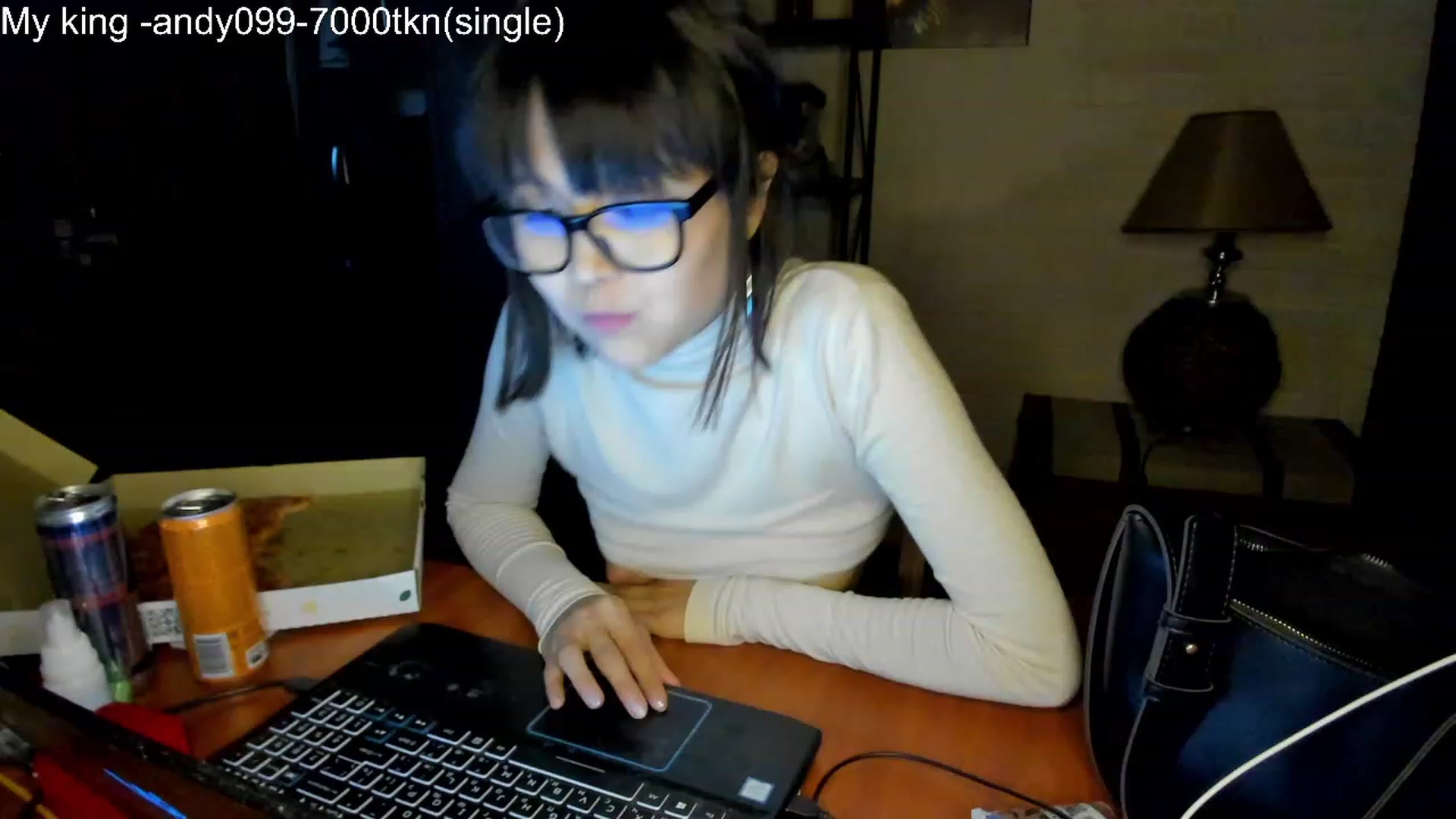 Gallery image thumbnail from PoofMe1's myfreecams stream on, 07/12/2023, 14:35 image 20 of 20