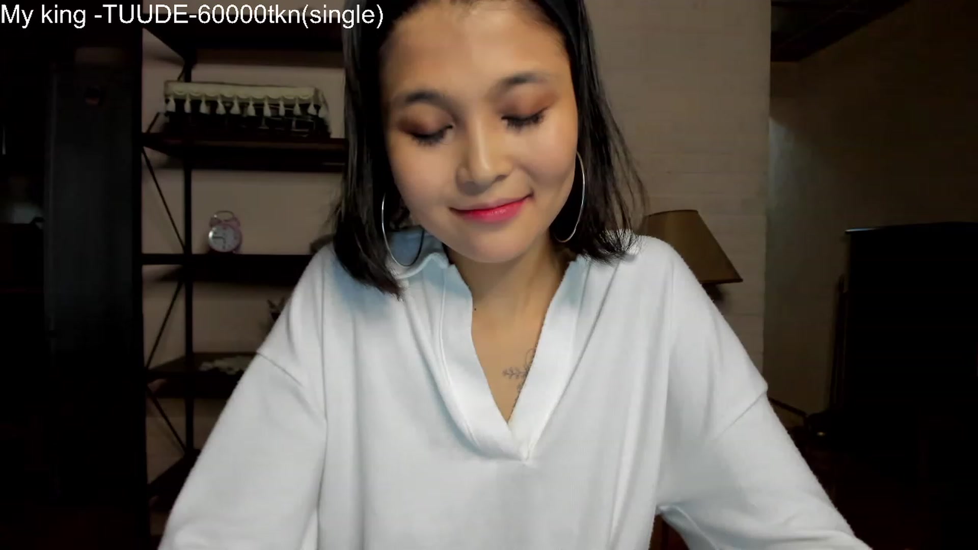 Gallery image thumbnail from PoofMe1's myfreecams stream on, 07/17/2023, 14:43 image 15 of 20