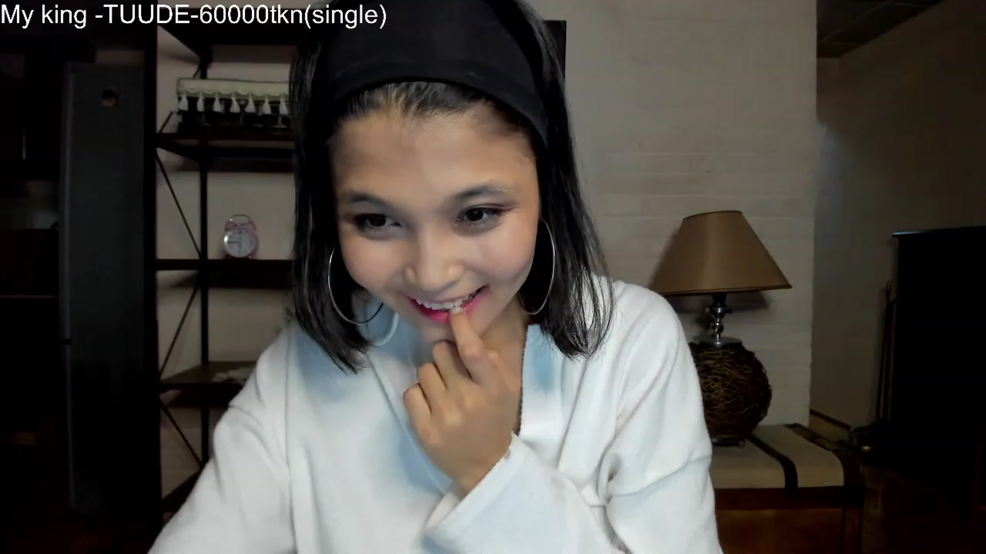 Gallery image thumbnail from PoofMe1's myfreecams stream on, 07/17/2023, 14:43 image 17 of 20