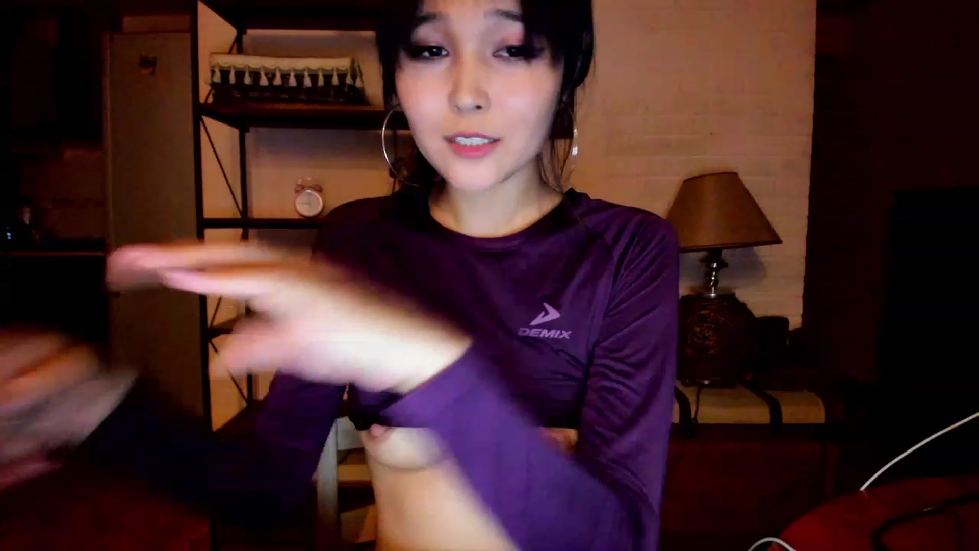 Gallery image thumbnail from PoofMe1's myfreecams stream on, 07/27/2023, 18:31 image 15 of 20