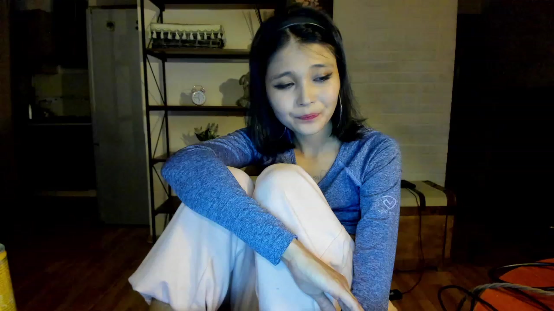Gallery image thumbnail from PoofMe1's myfreecams stream on, 08/03/2023, 16:47 image 19 of 20