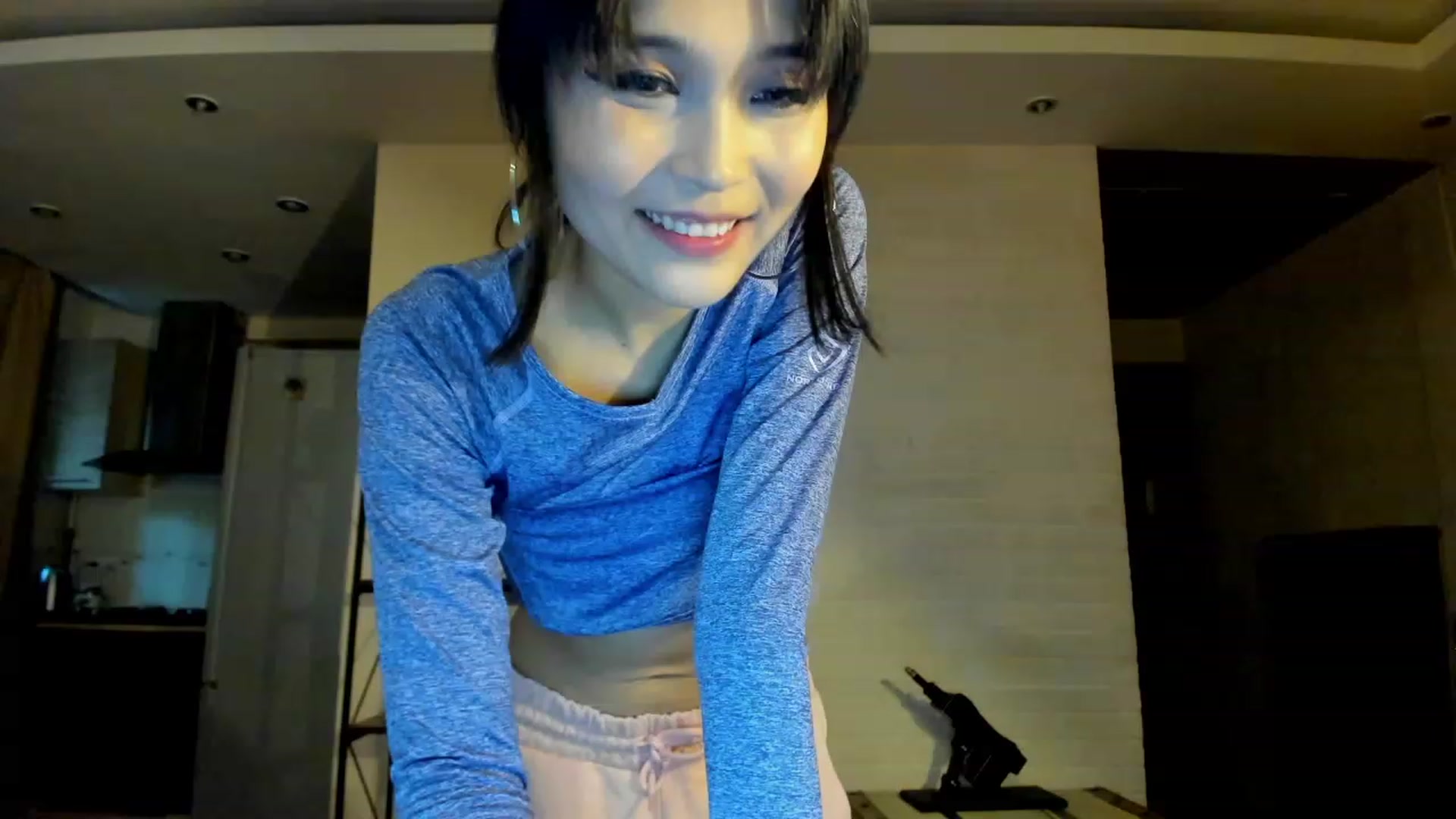 Gallery image thumbnail from PoofMe1's myfreecams stream on, 08/04/2023, 14:06 image 19 of 20