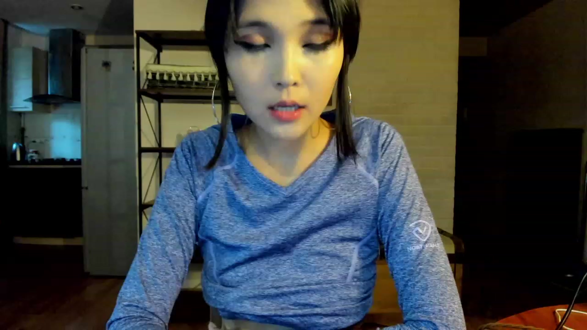 Gallery image thumbnail from PoofMe1's myfreecams stream on, 08/04/2023, 14:06 image 5 of 20