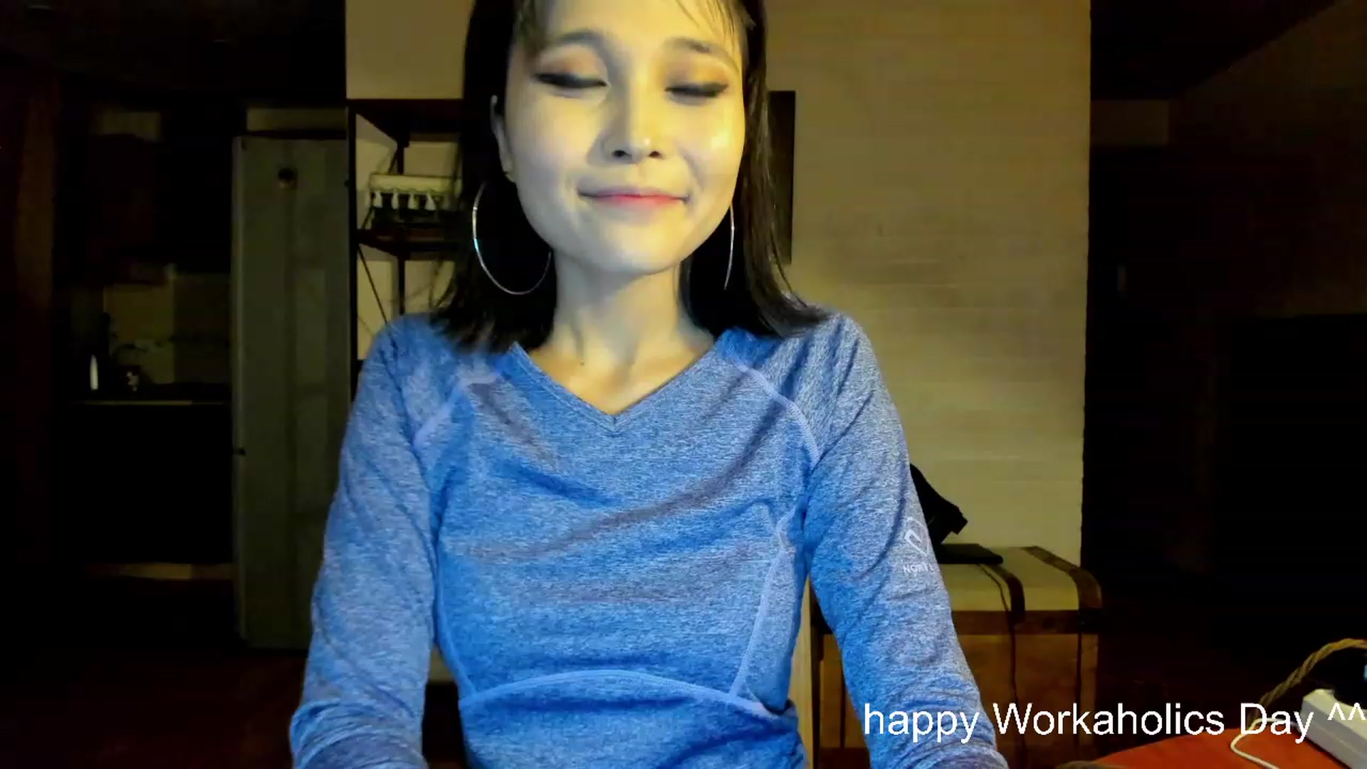 Gallery image thumbnail from PoofMe1's myfreecams stream on, 08/05/2023, 18:53 image 14 of 20