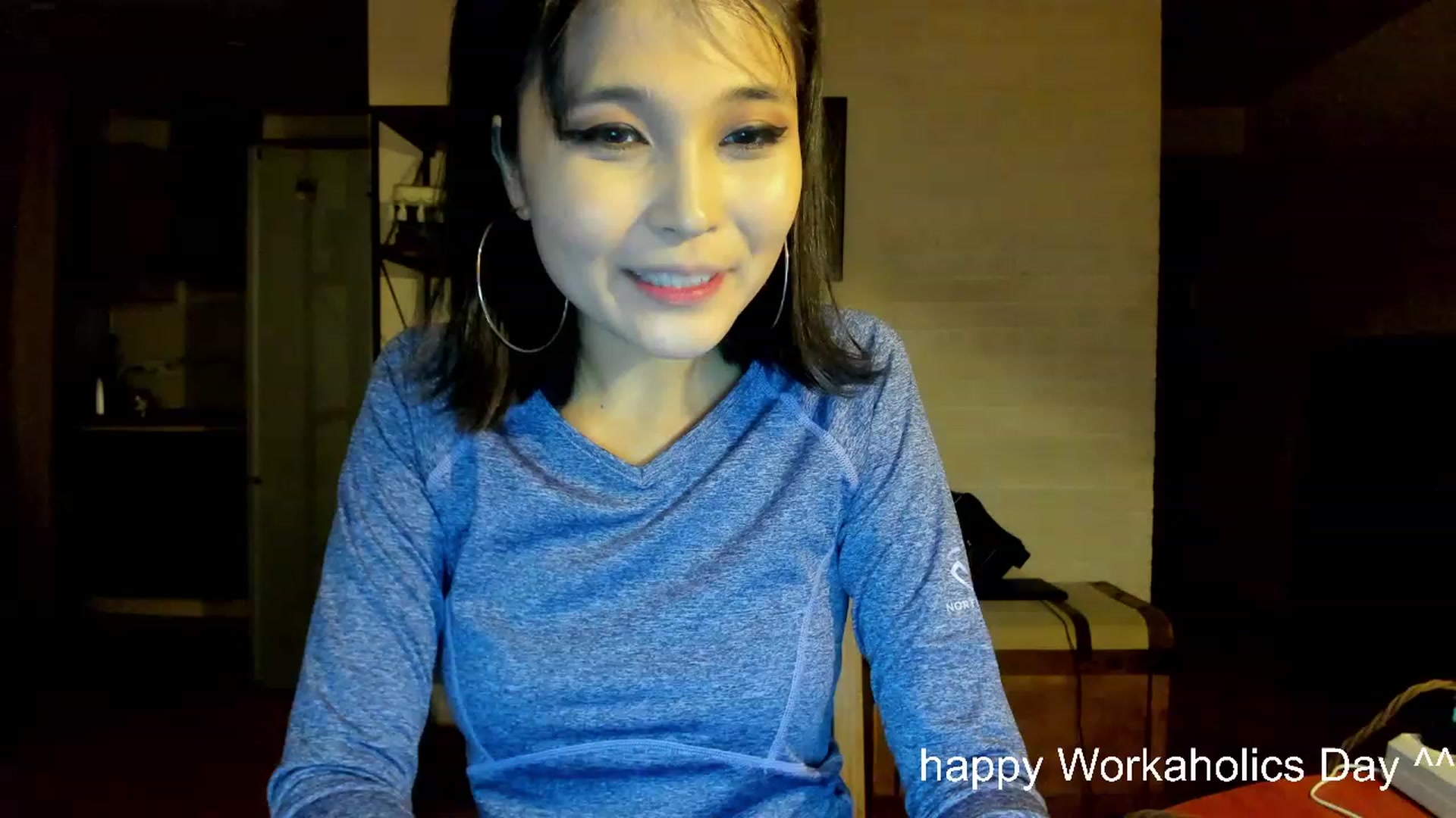 Gallery image thumbnail from PoofMe1's myfreecams stream on, 08/05/2023, 18:53 image 15 of 20