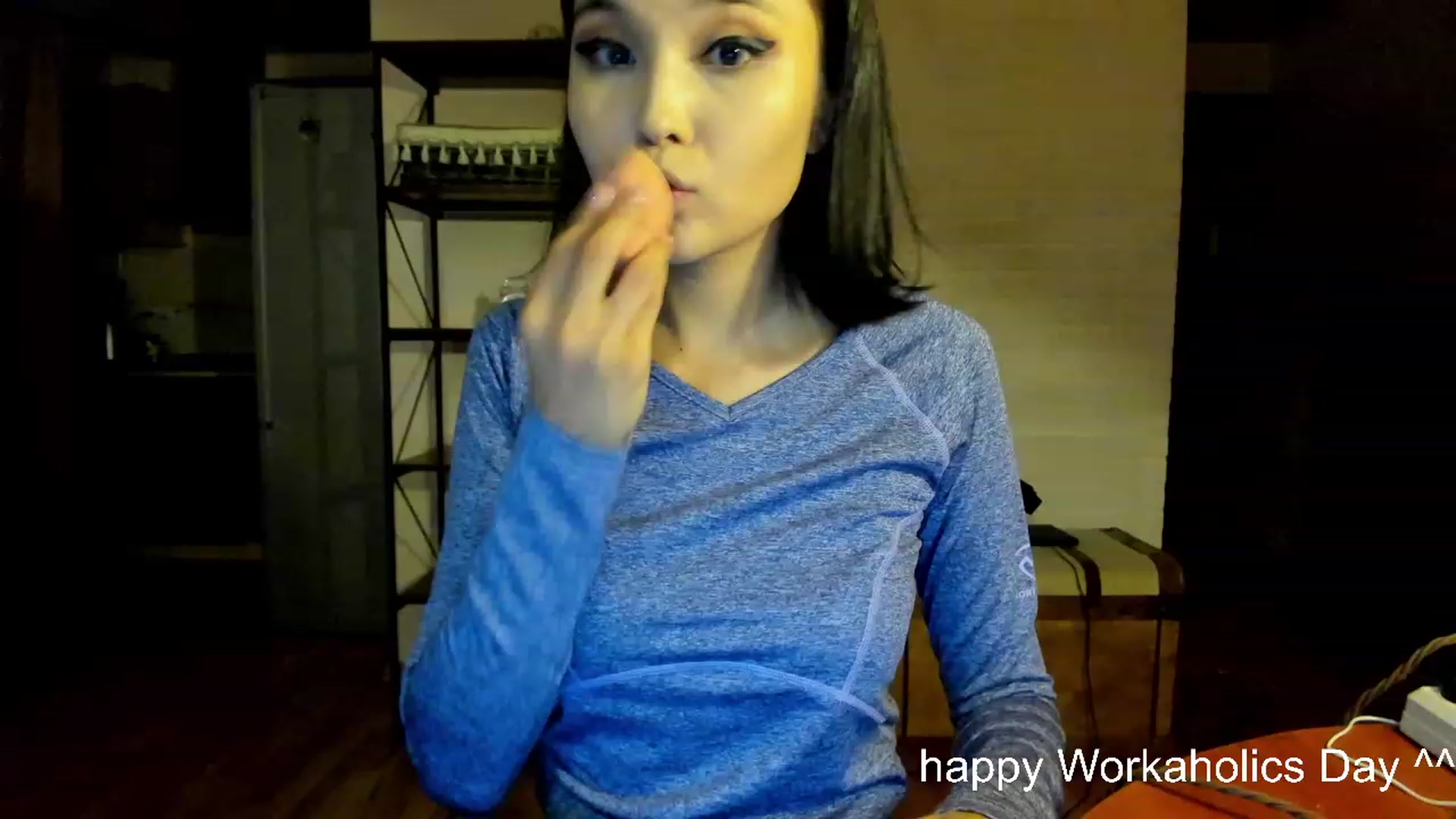 Gallery image thumbnail from PoofMe1's myfreecams stream on, 08/05/2023, 18:53 image 2 of 20