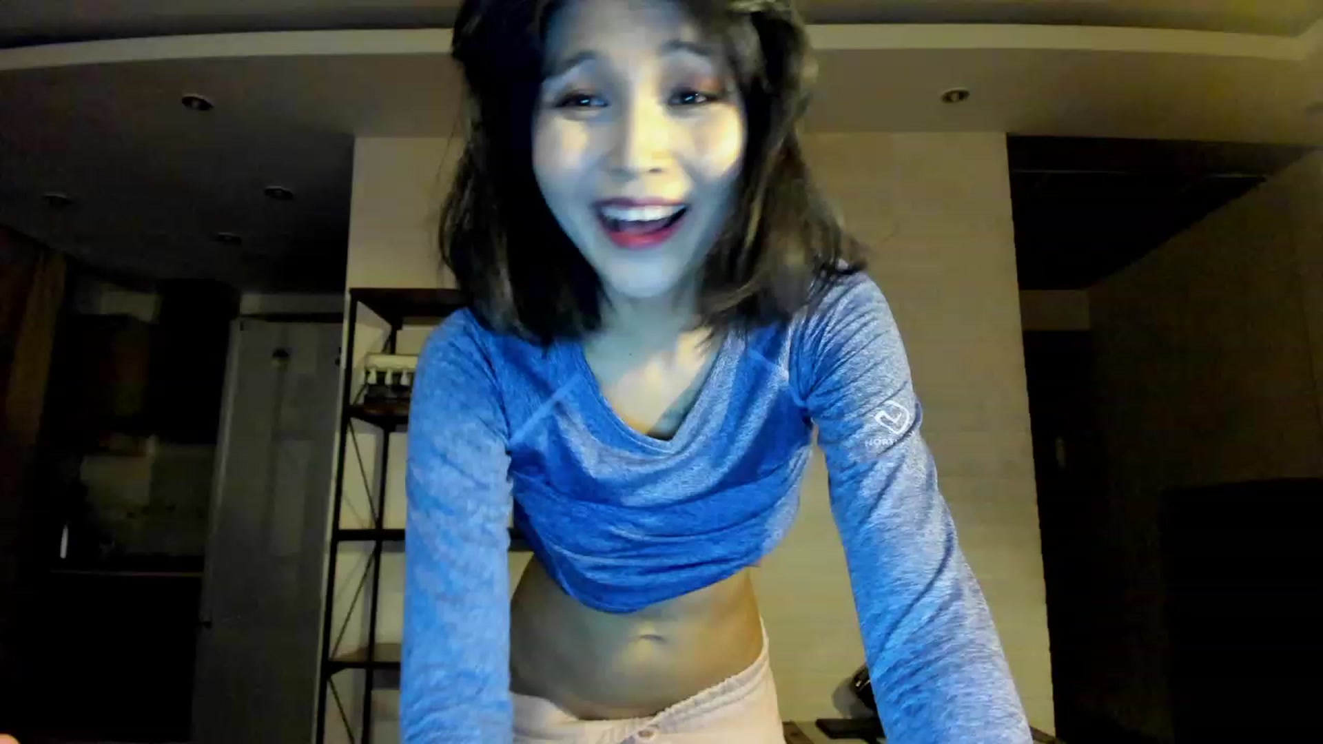 Gallery image thumbnail from PoofMe1's myfreecams stream on, 08/12/2023, 15:11 image 6 of 20