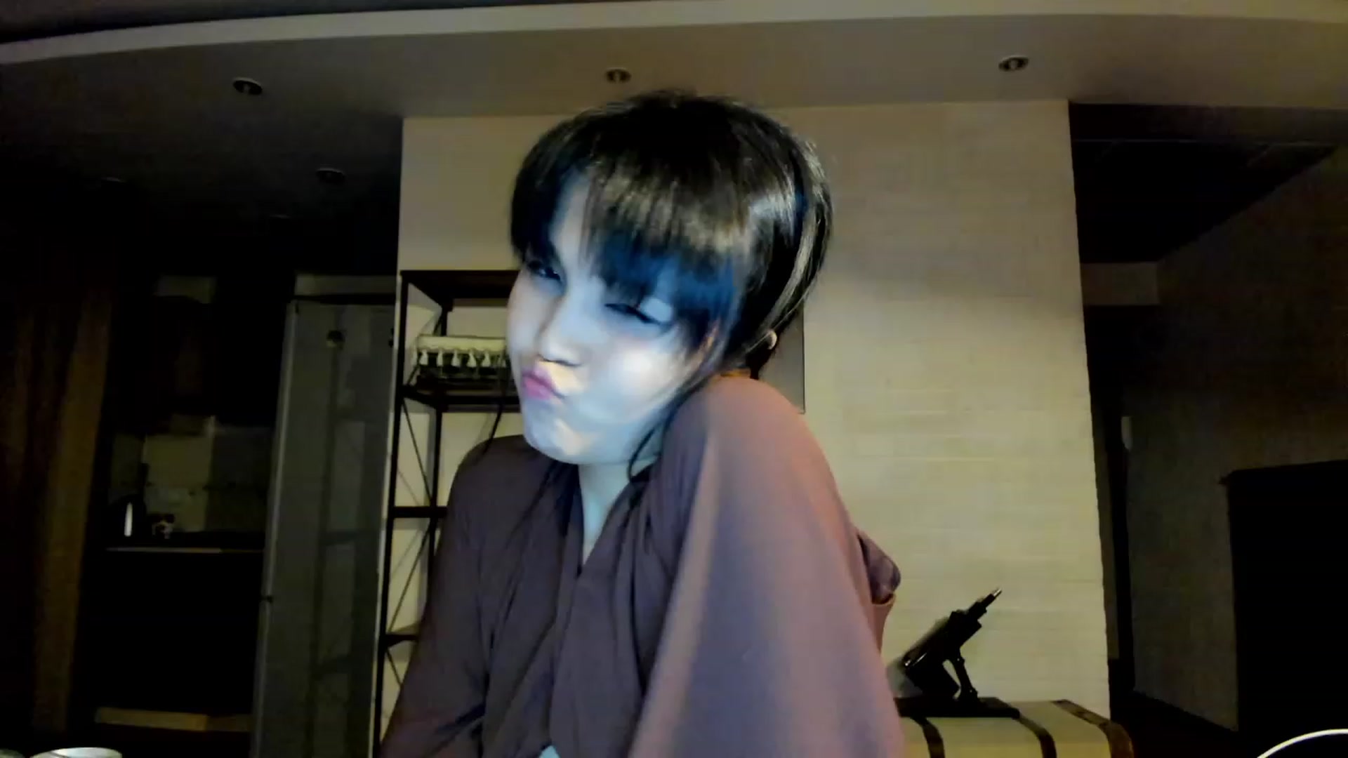 Gallery image thumbnail from PoofMe1's myfreecams stream on, 08/18/2023, 15:48 image 7 of 20