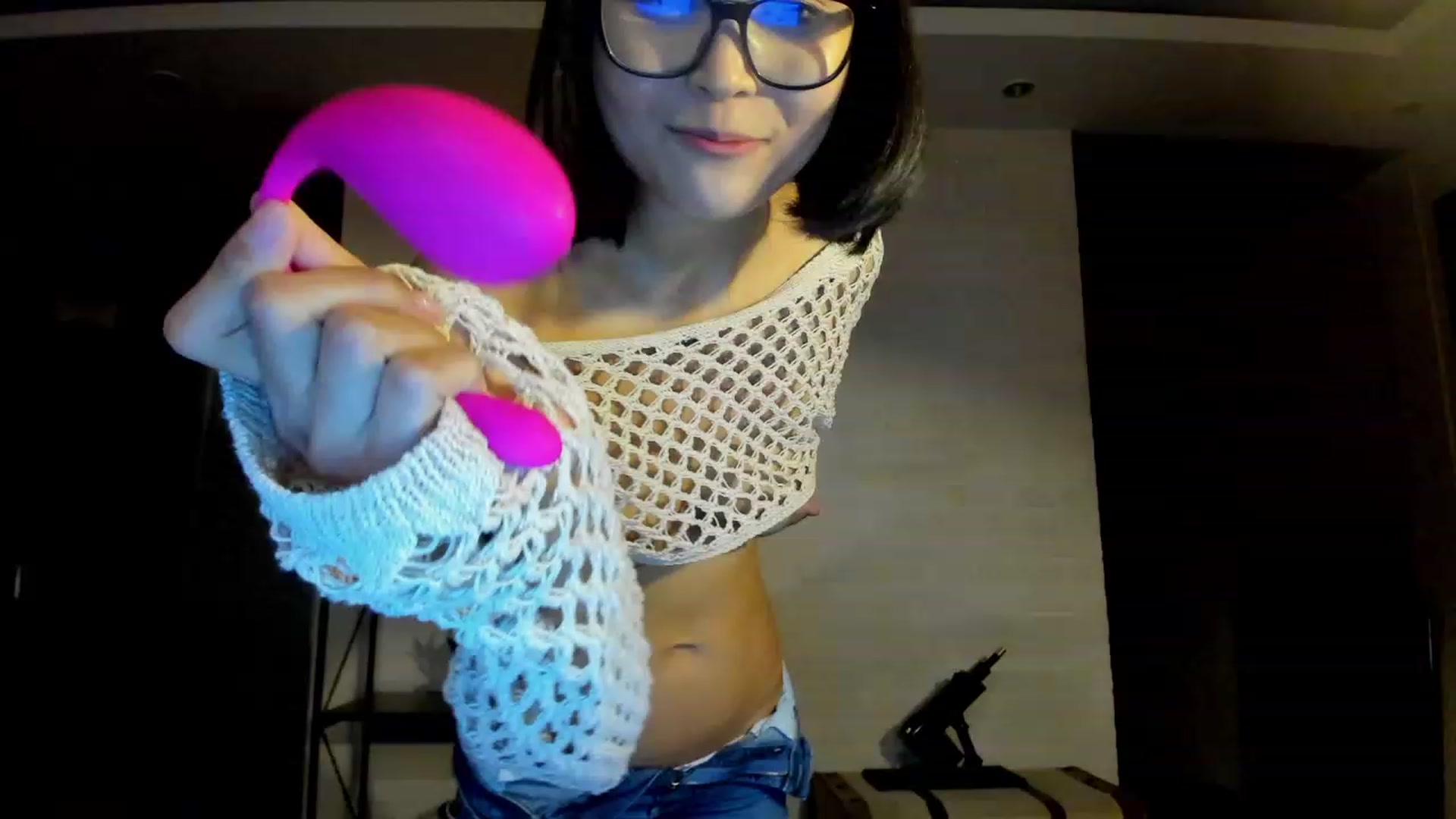 Gallery image thumbnail from PoofMe1's myfreecams stream on, 08/19/2023, 15:24 image 16 of 20