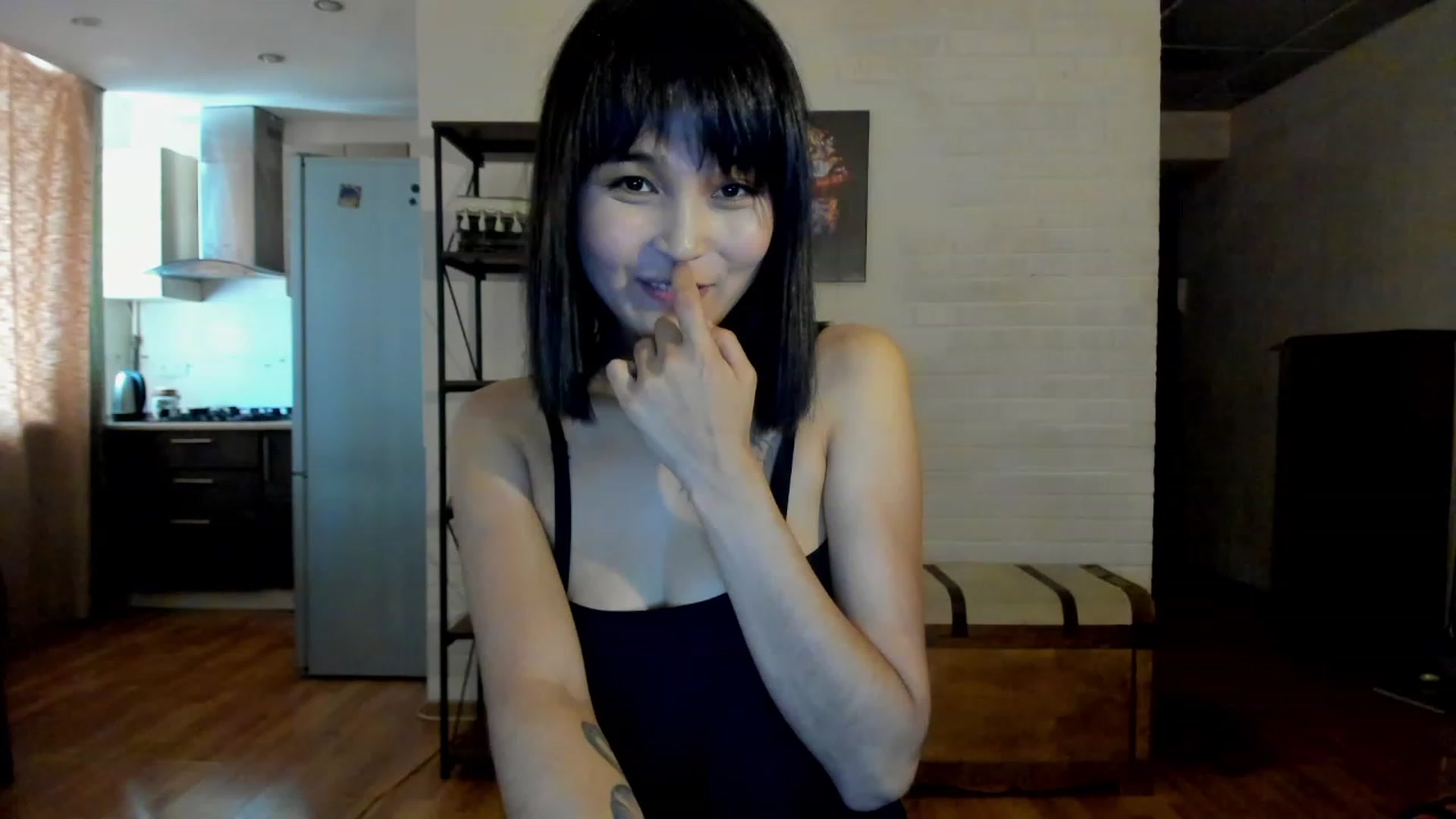 Gallery image thumbnail from PoofMe1's myfreecams stream on, 08/21/2023, 08:40 image 12 of 20