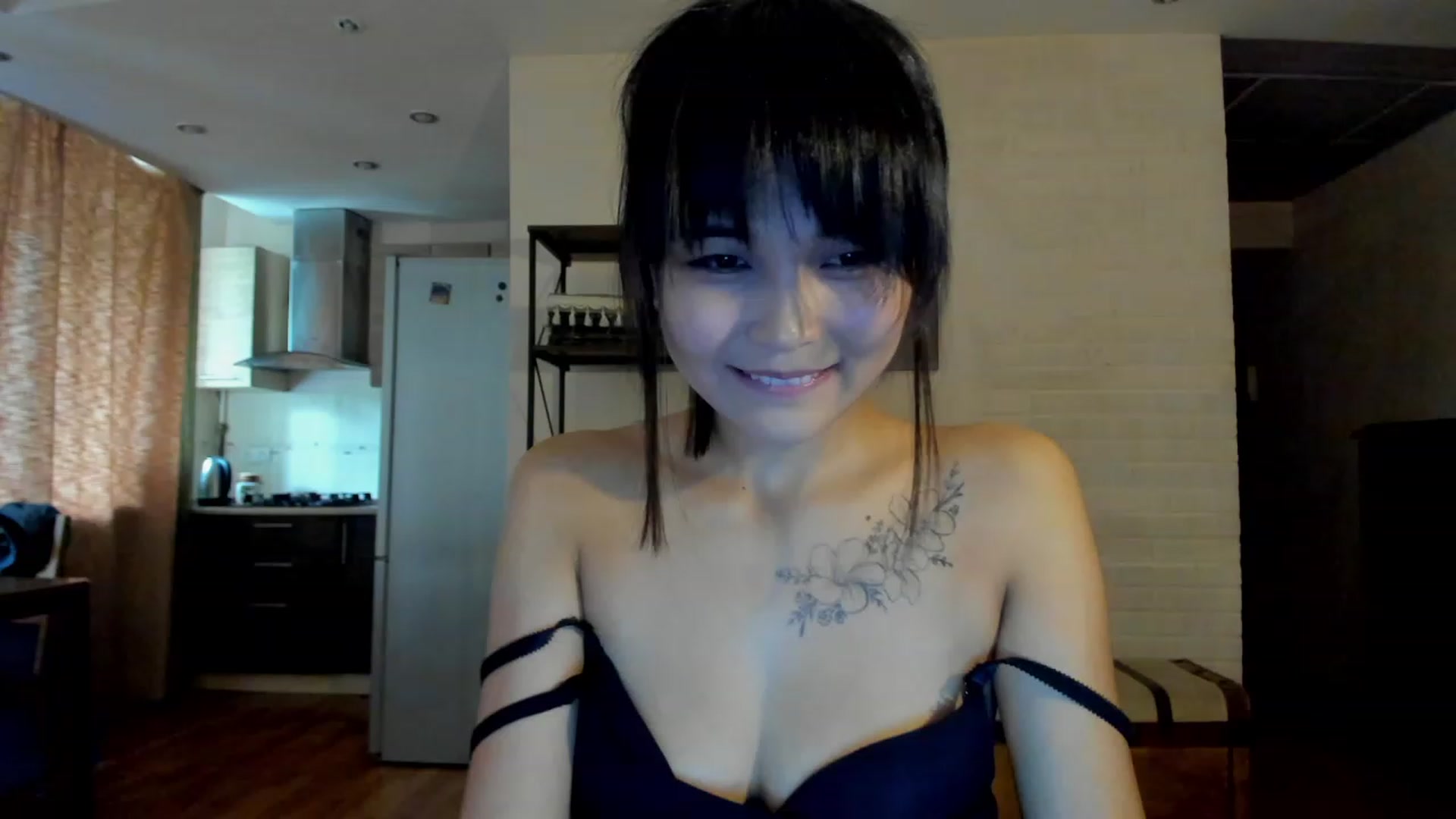 Gallery image thumbnail from PoofMe1's myfreecams stream on, 08/22/2023, 07:04 image 4 of 20