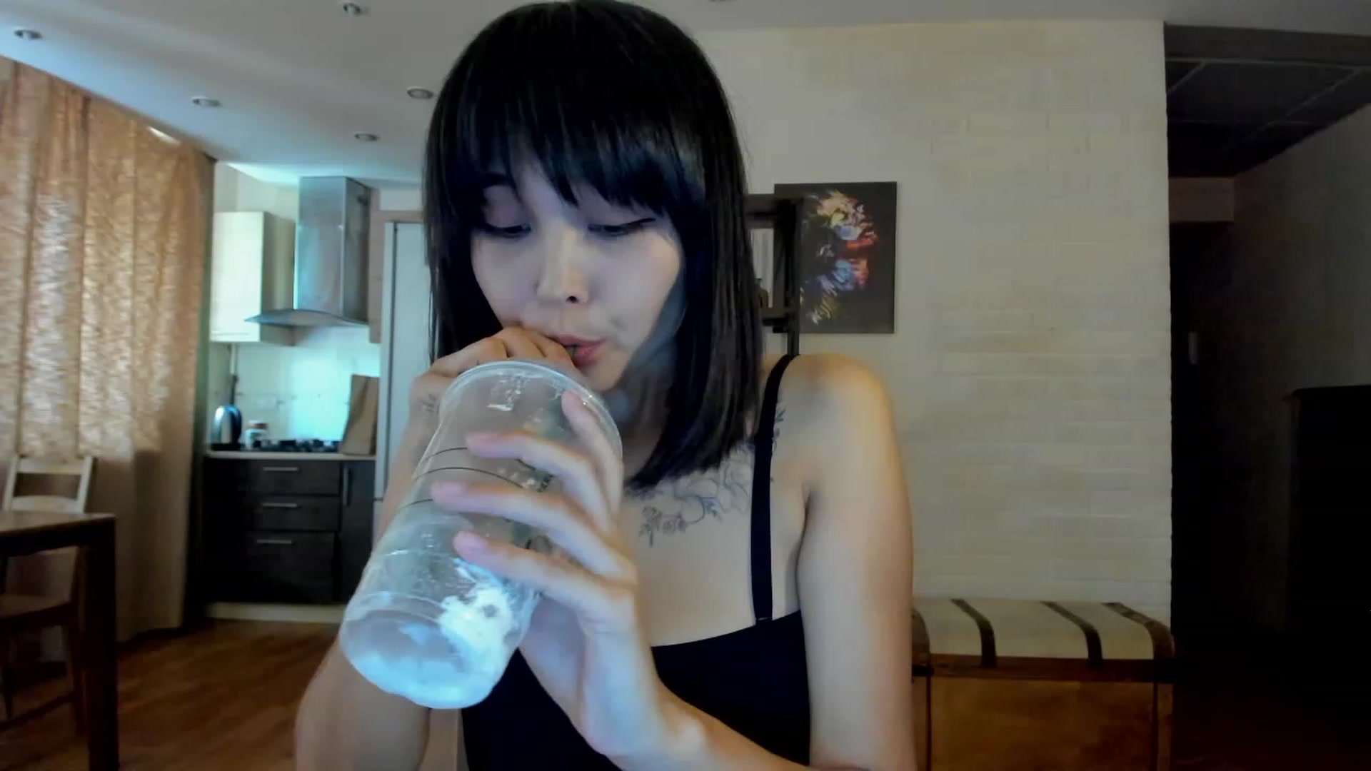 Gallery image thumbnail from PoofMe1's myfreecams stream on, 08/23/2023, 07:00 image 8 of 20
