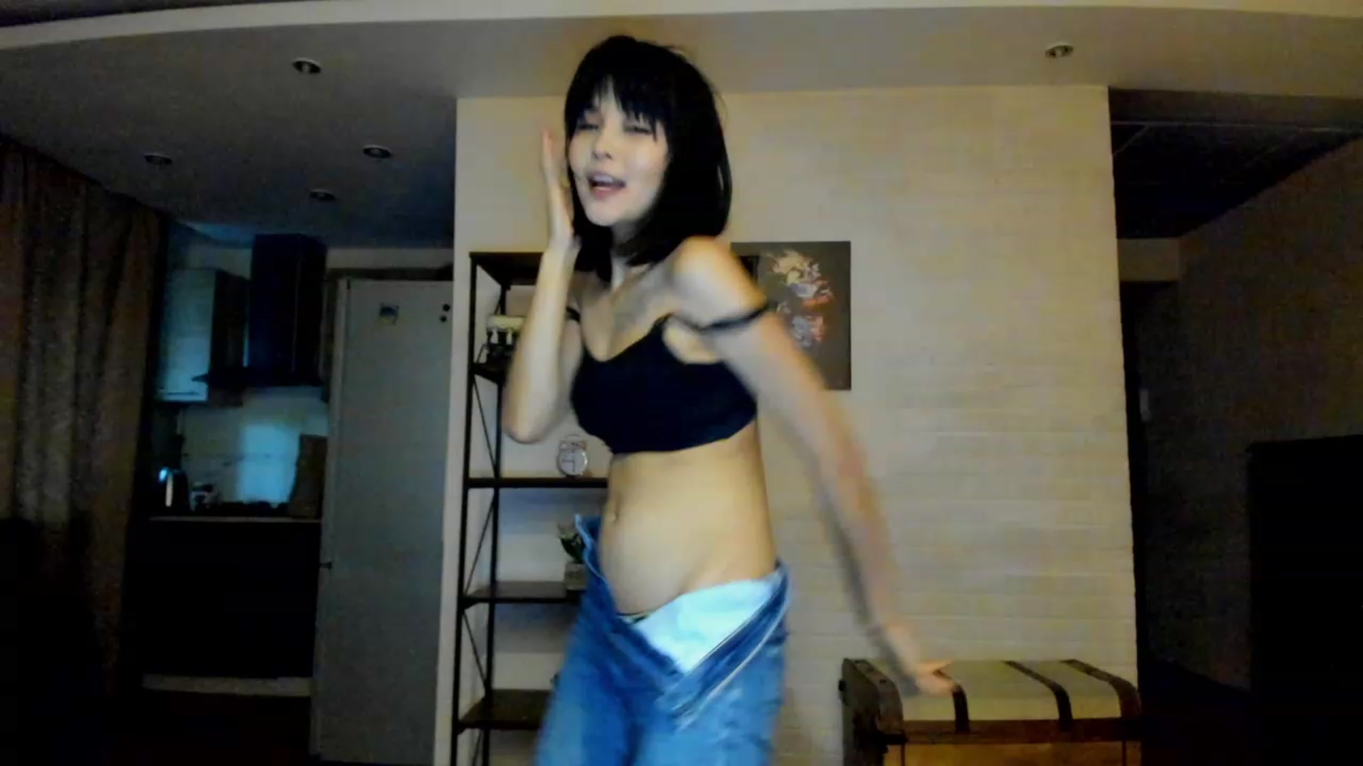 Gallery image thumbnail from PoofMe1's myfreecams stream on, 08/24/2023, 16:22 image 1 of 20