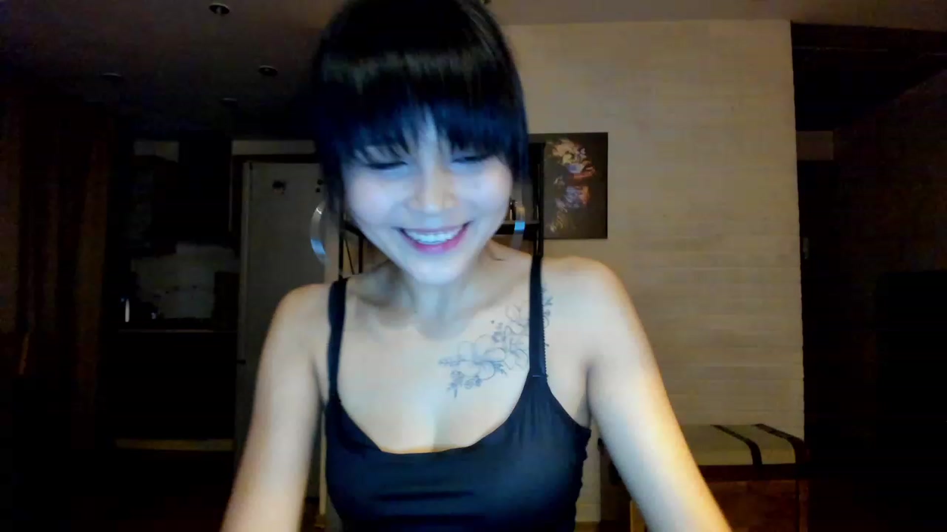 Gallery image thumbnail from PoofMe1's myfreecams stream on, 08/27/2023, 13:56 image 8 of 20