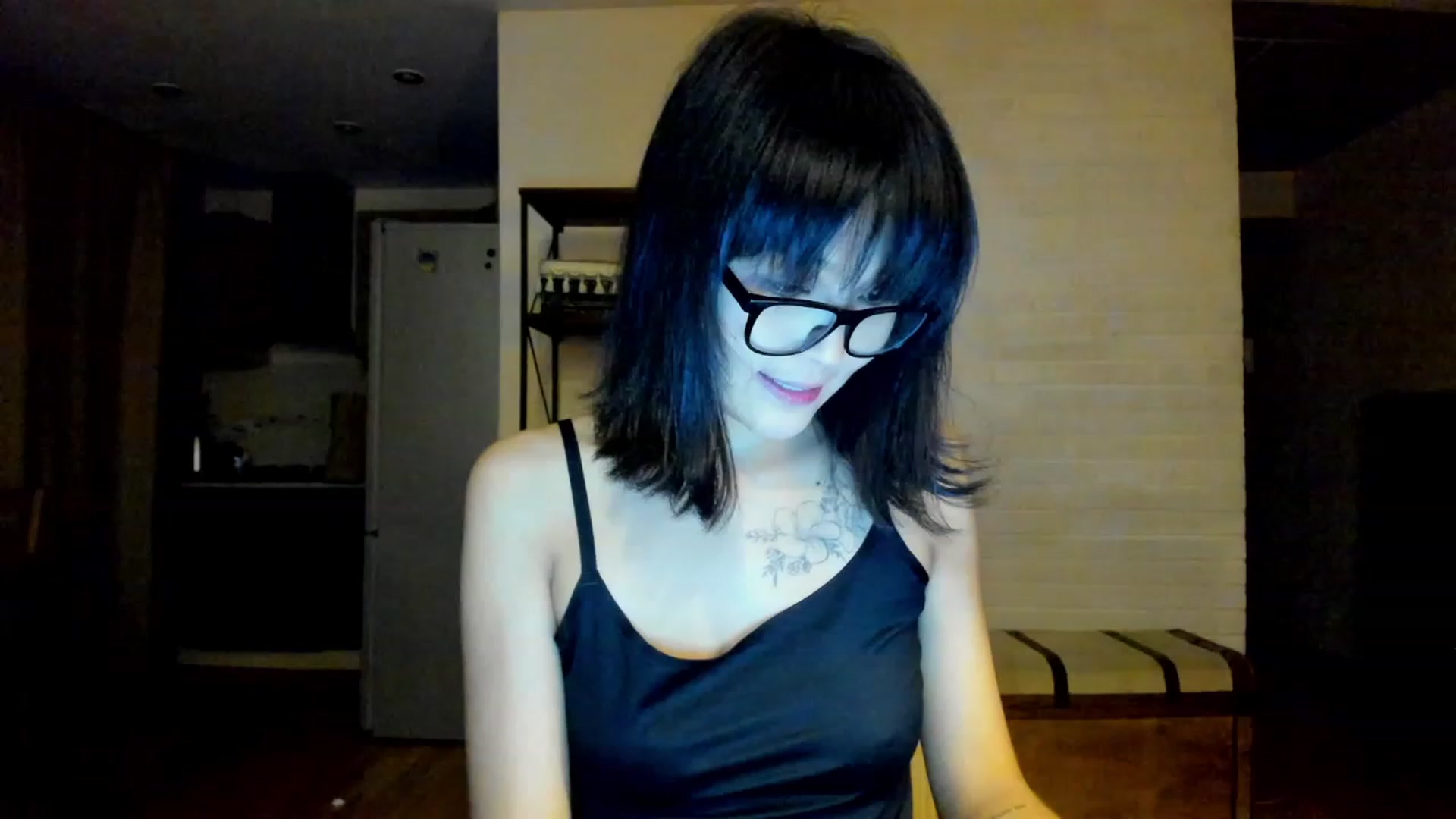 Gallery image thumbnail from PoofMe1's myfreecams stream on, 08/27/2023, 14:26 image 7 of 20