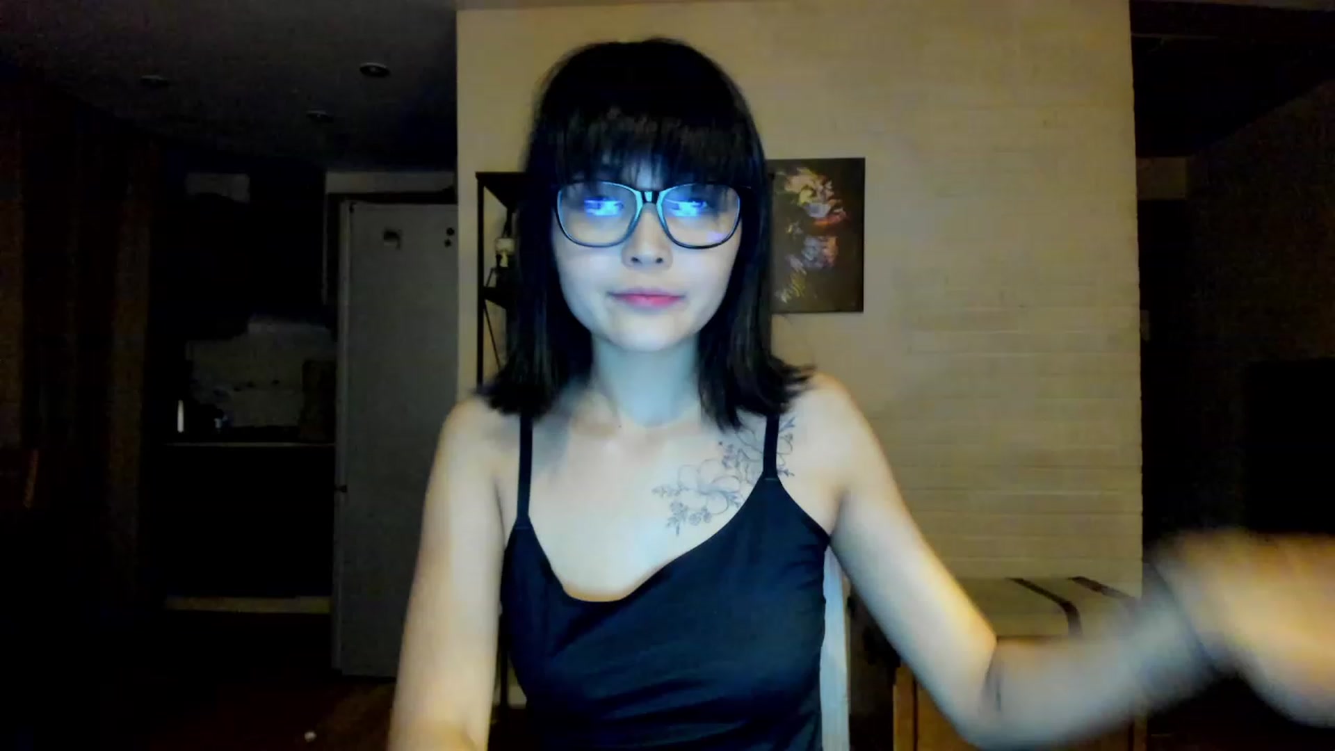 Gallery image thumbnail from PoofMe1's myfreecams stream on, 08/27/2023, 14:26 image 3 of 20
