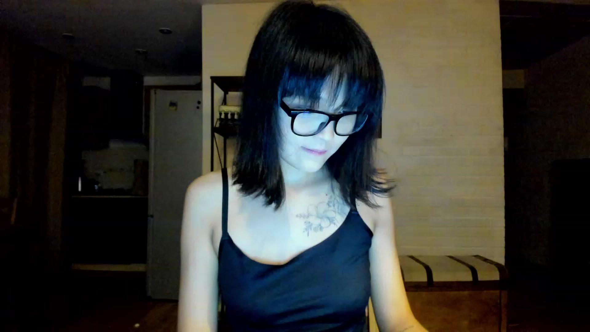 Gallery image thumbnail from PoofMe1's myfreecams stream on, 08/27/2023, 14:26 image 8 of 20