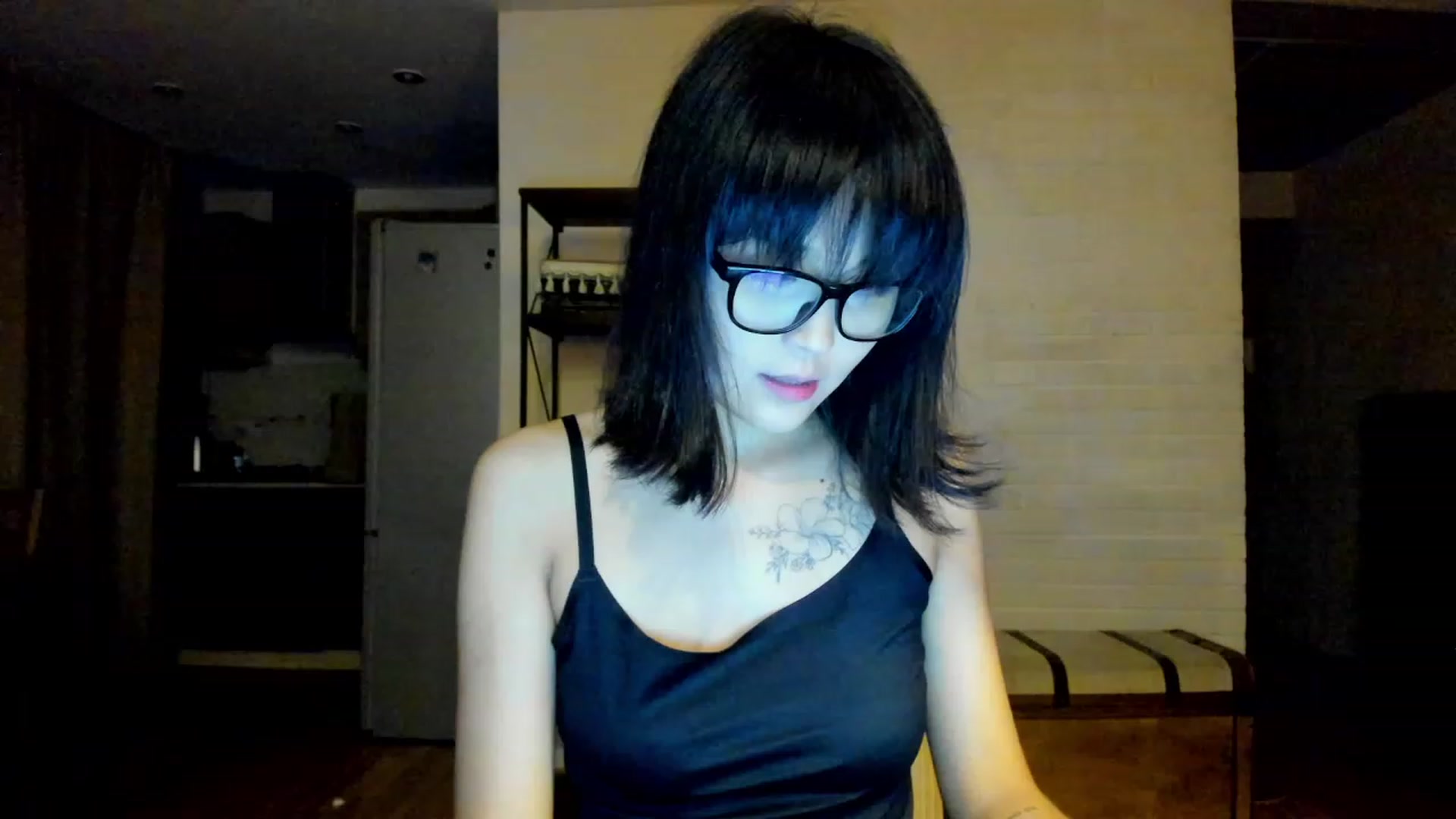 Gallery image thumbnail from PoofMe1's myfreecams stream on, 08/27/2023, 14:26 image 10 of 20