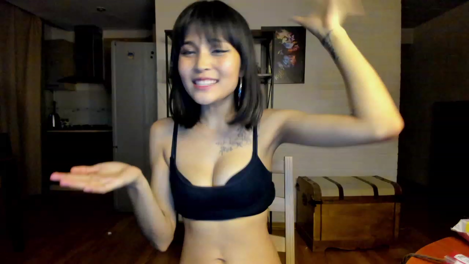 Gallery image thumbnail from PoofMe1's myfreecams stream on, 08/30/2023, 13:57 image 18 of 20