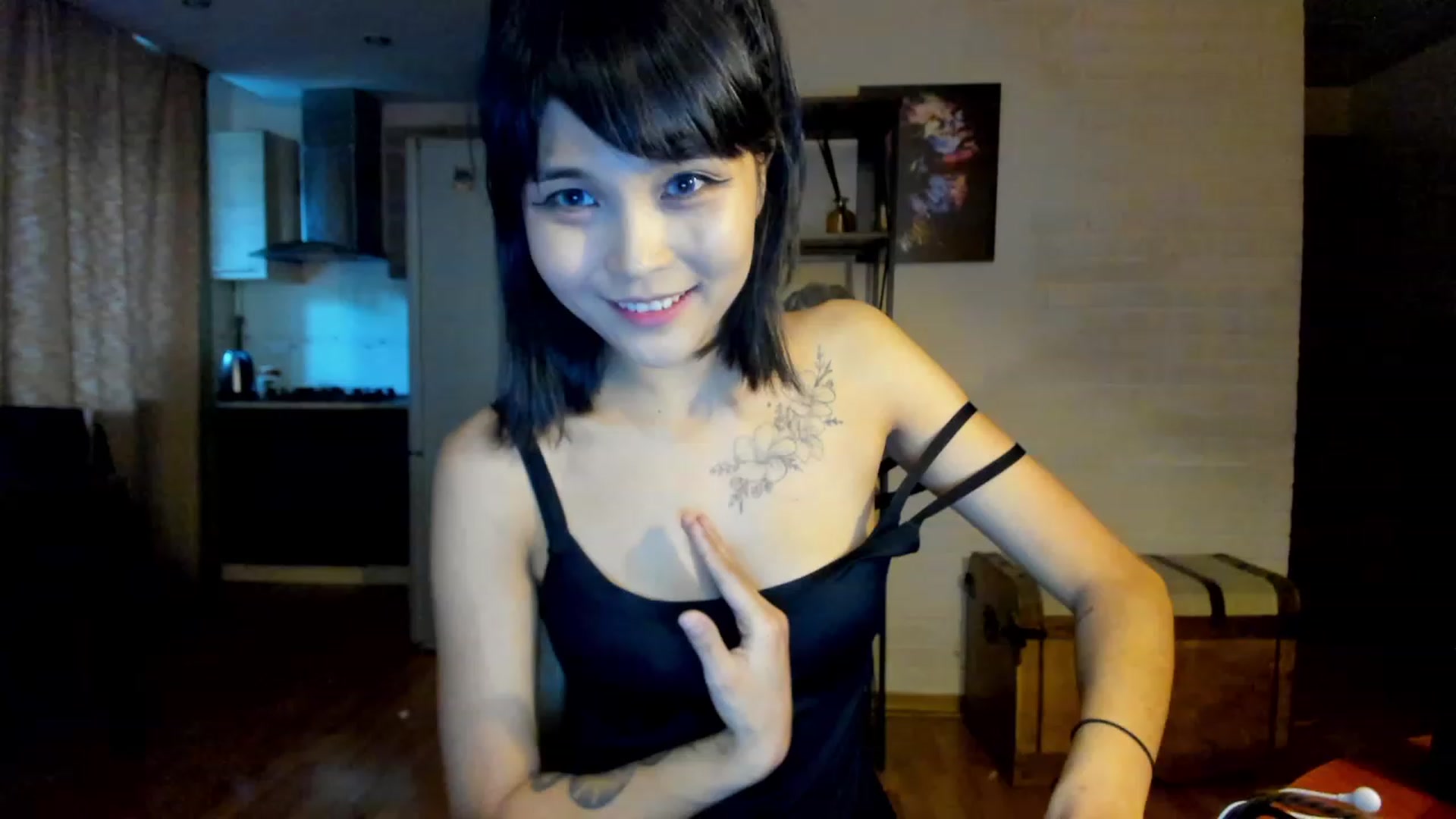 Gallery image thumbnail from PoofMe1's myfreecams stream on, 08/31/2023, 14:57 image 4 of 20