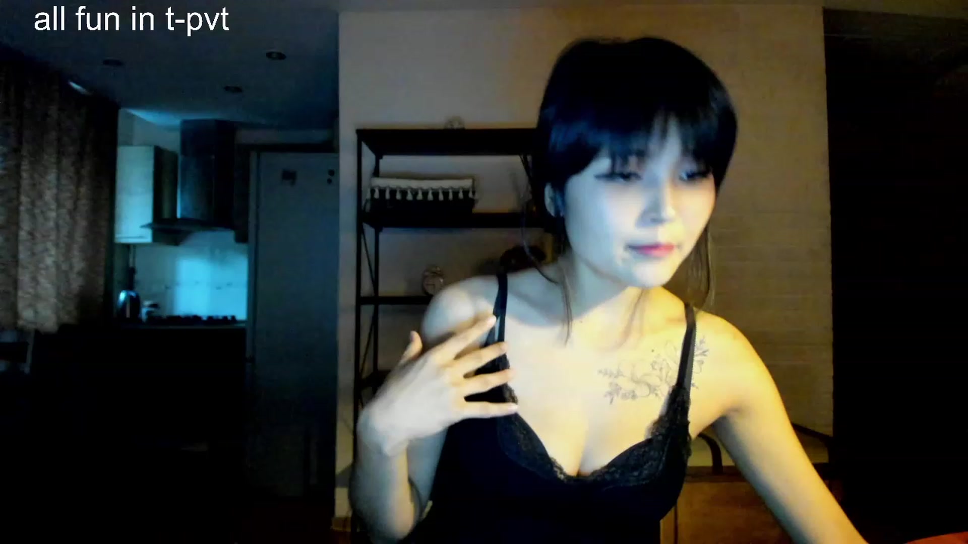 Gallery image thumbnail from PoofMe1's myfreecams stream on, 09/05/2023, 13:30 image 3 of 20