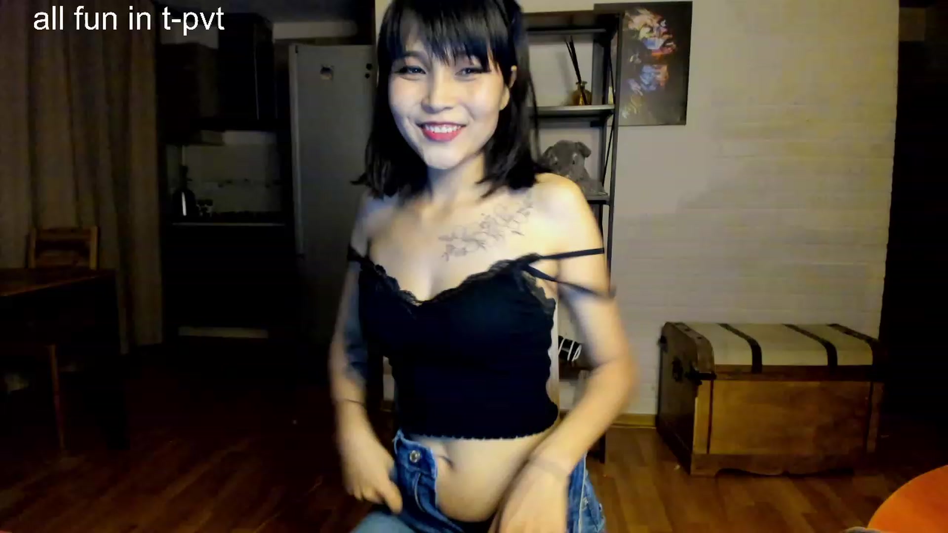 Gallery image thumbnail from PoofMe1's myfreecams stream on, 09/05/2023, 14:06 image 7 of 20